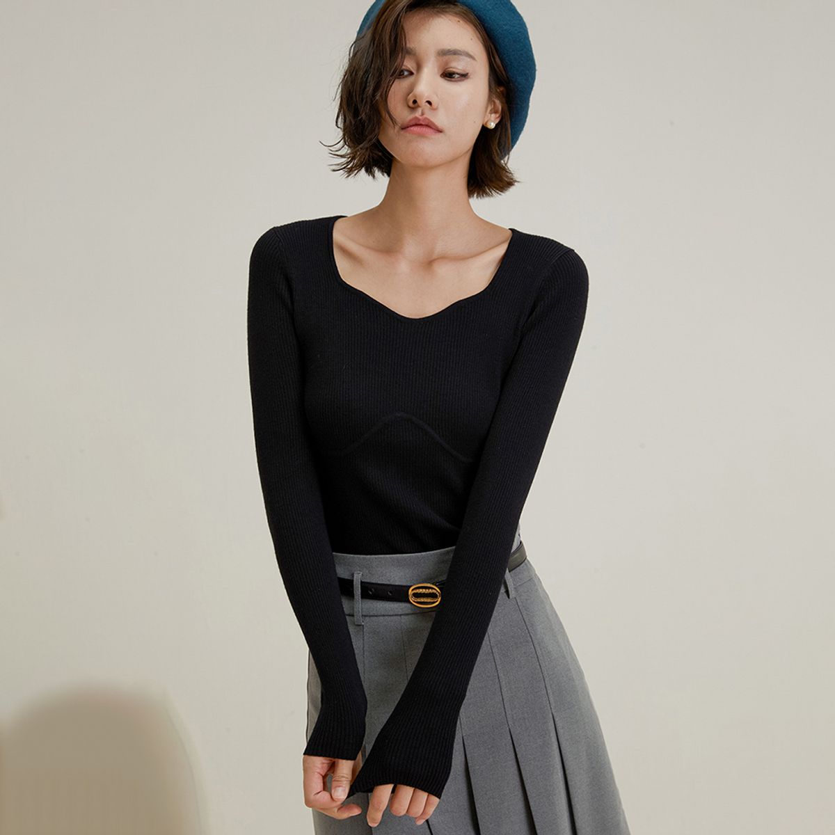 랭썬(LANGSON) LS_Square collar slim knit top