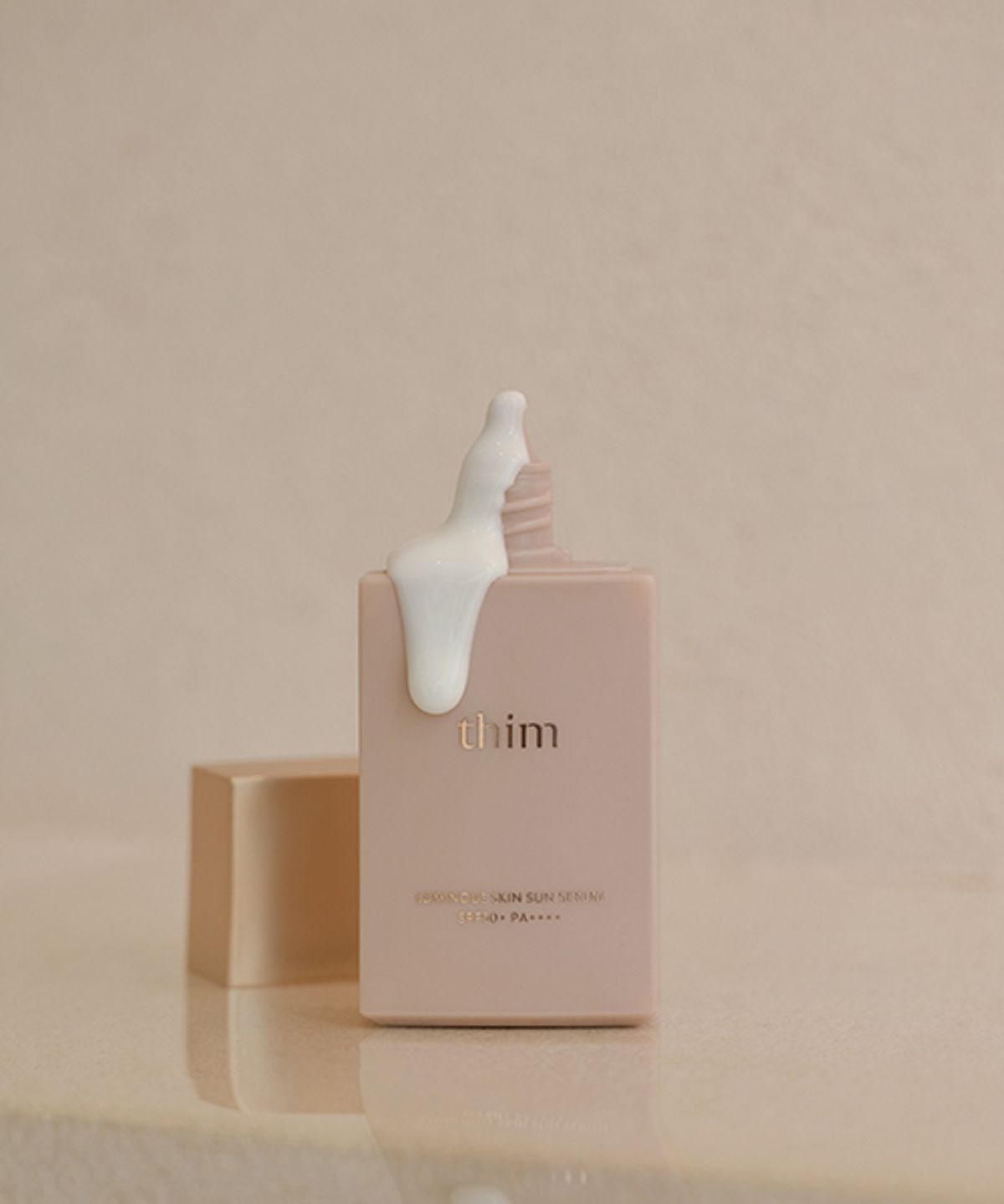 띰뷰티(THIM BEAUTY) 띰 루미너스 스킨 선세럼 50ml (SPF50+ PA++++)