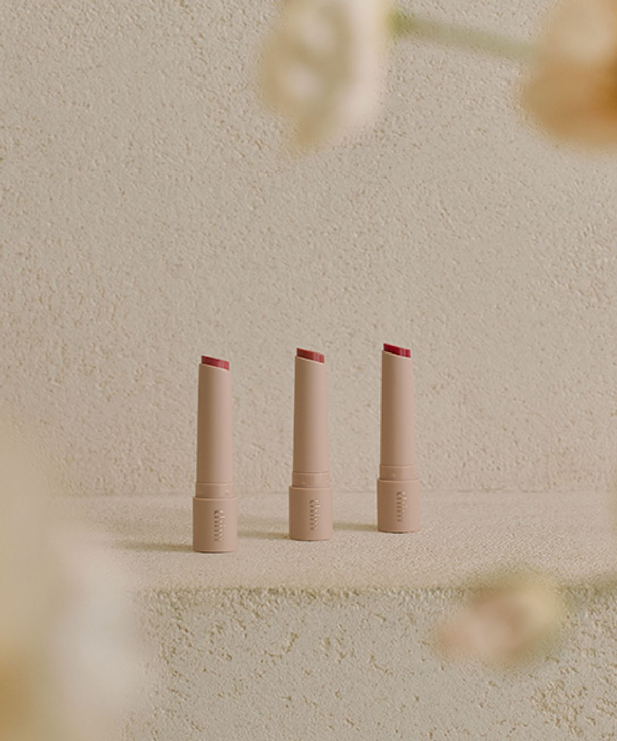 띰뷰티(THIM BEAUTY) 띰 리프레싱 글로우 립 밤 2.3g (3Colors) *후진불가 용기*