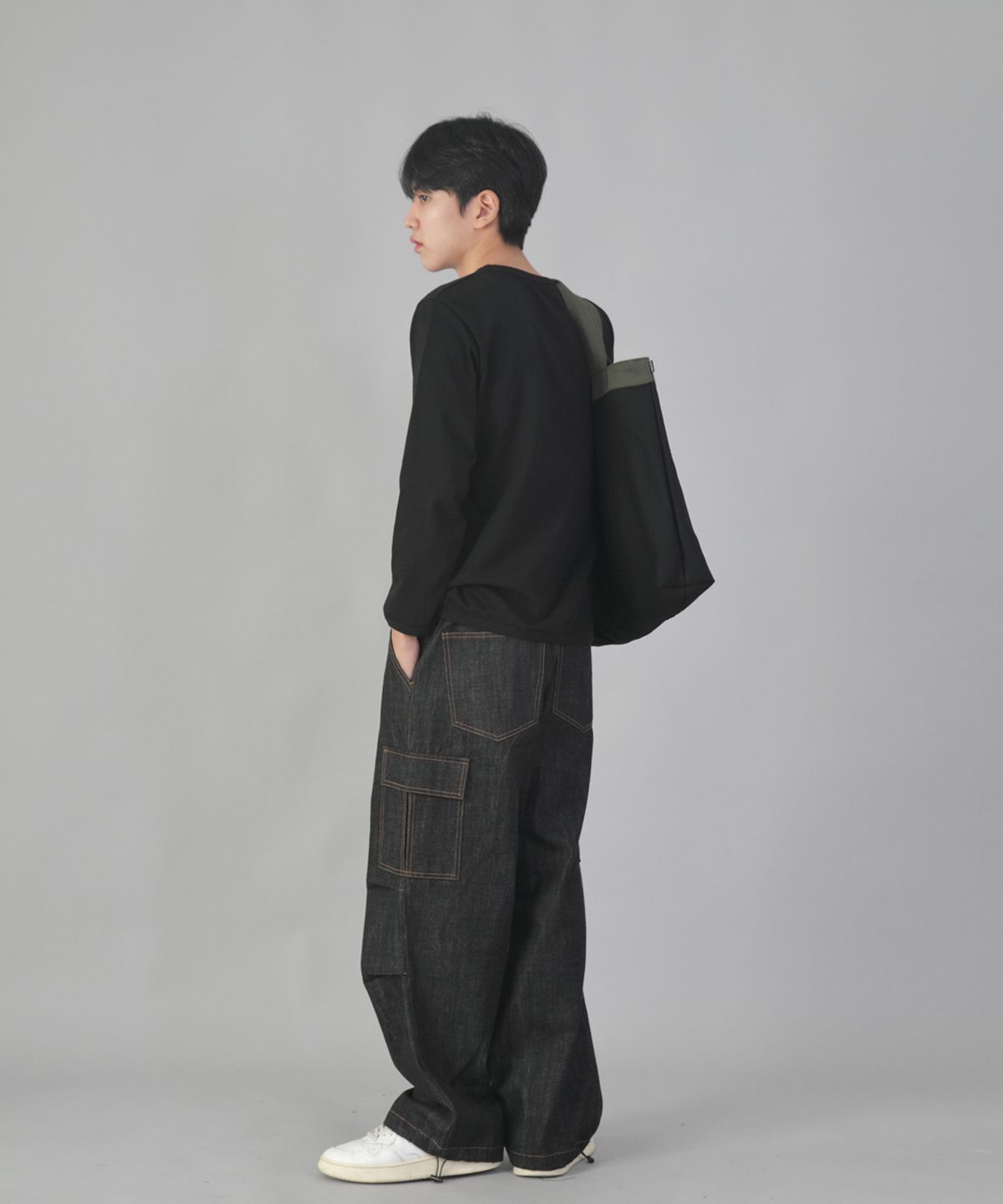 세인트크루(SAINTCREW) 미니멀 빅사이즈 숄더백 MBS-122 카키블랙