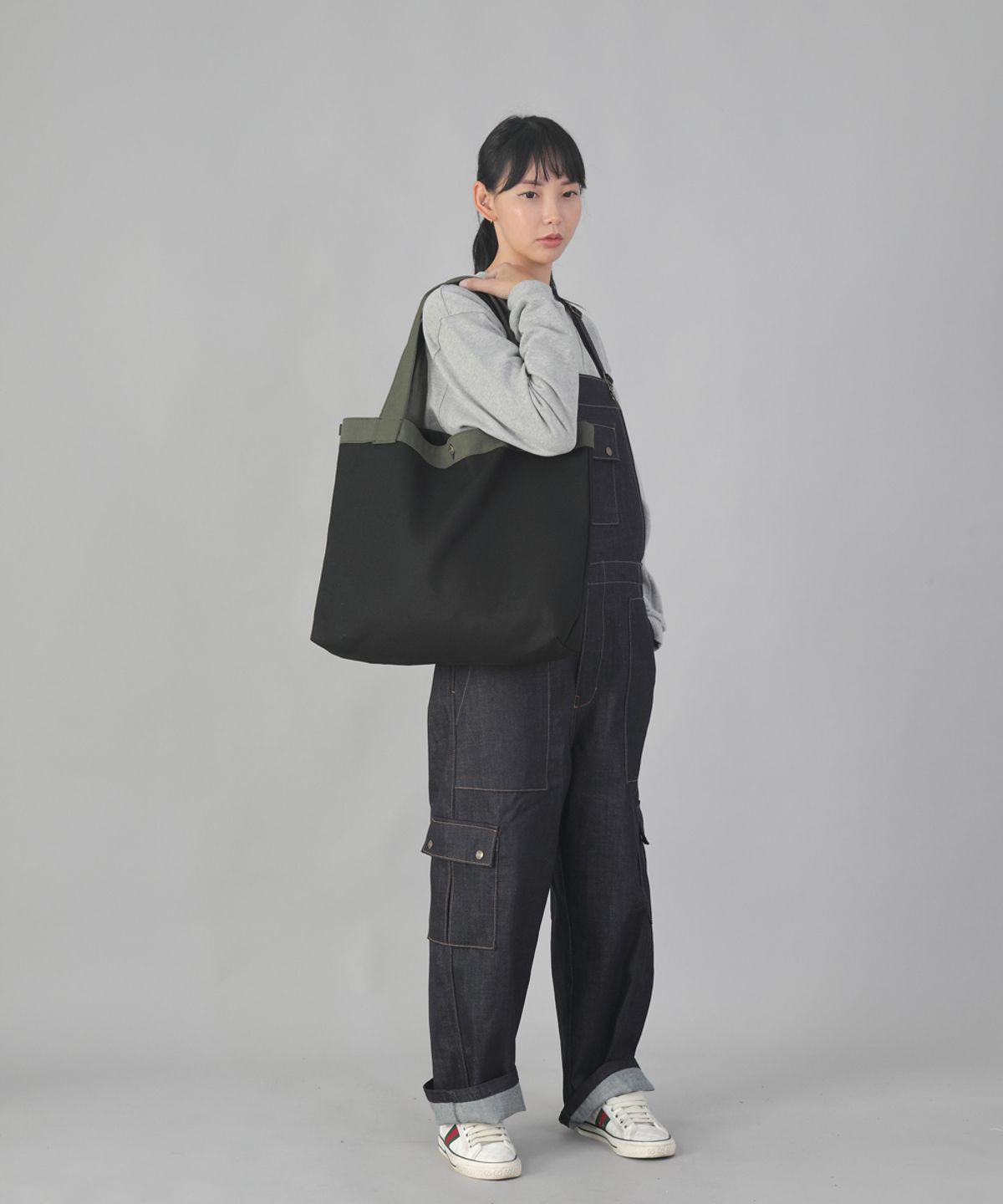 세인트크루(SAINTCREW) 미니멀 빅사이즈 숄더백 MBS-122 카키블랙