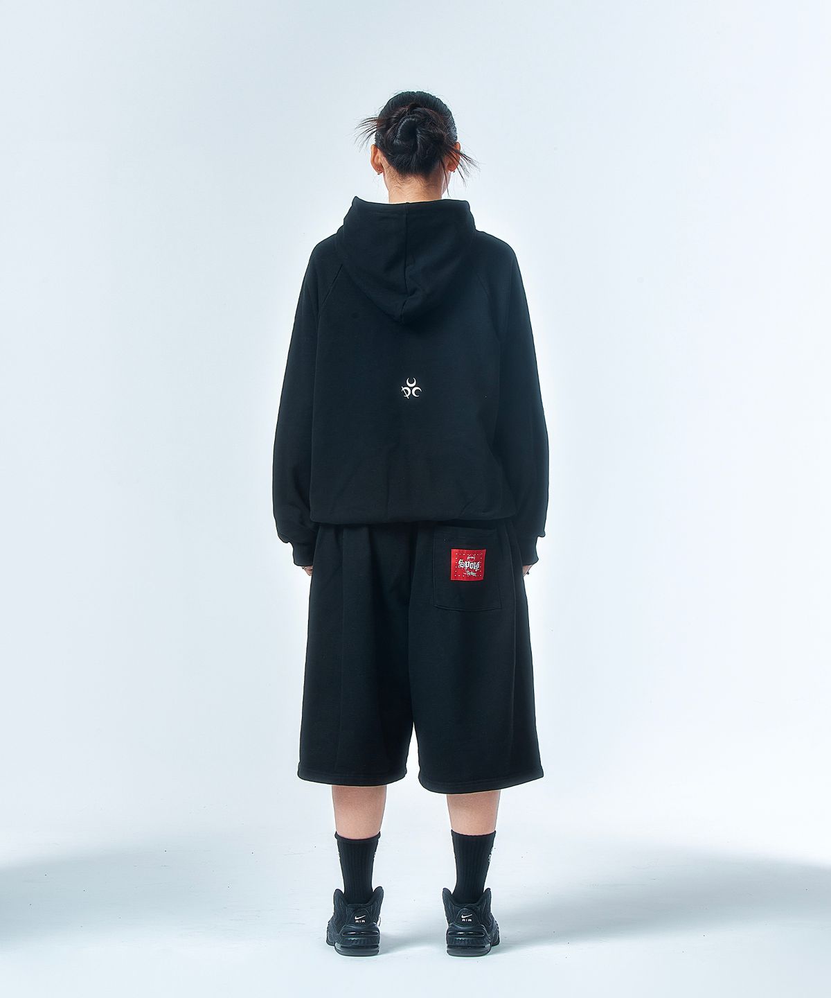 디오스피스(DAUSPICE) Logo Hoodie Black