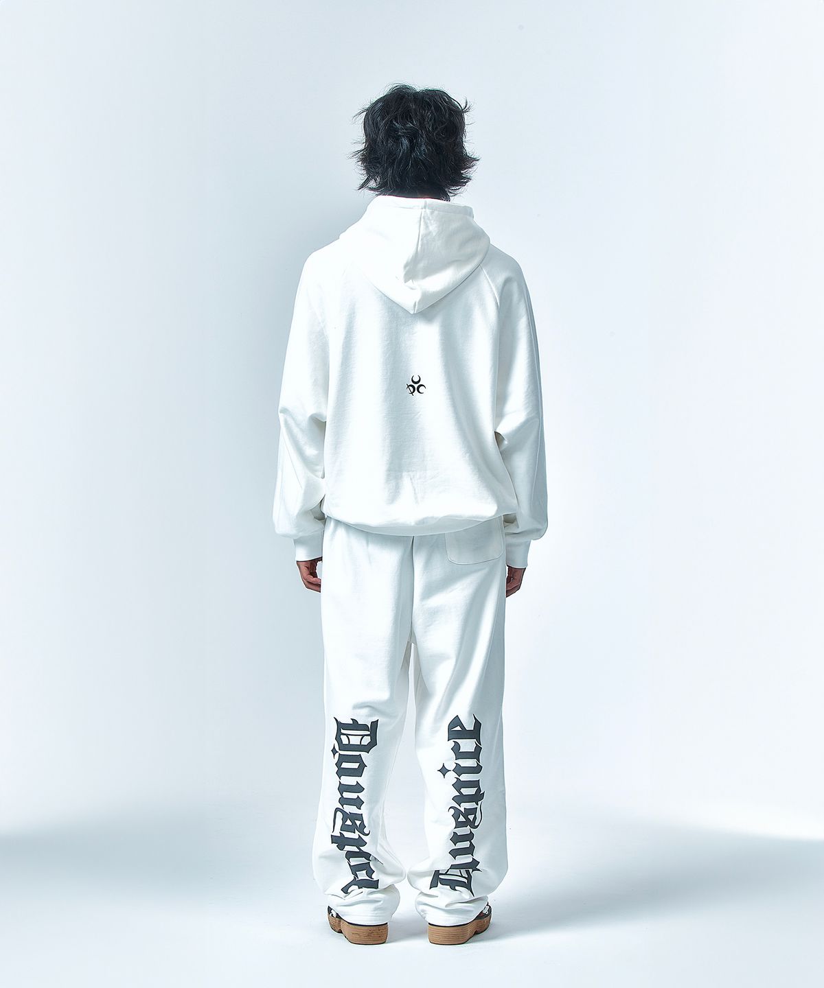 디오스피스(DAUSPICE) Logo Hoodie White