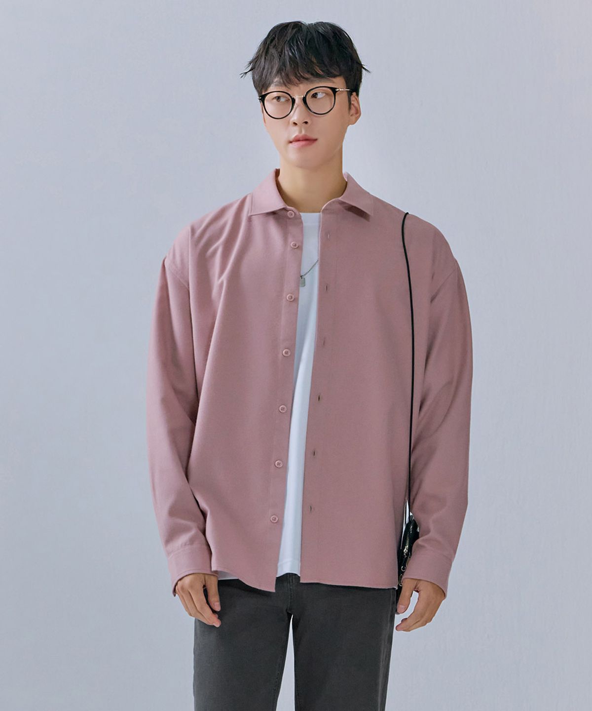 체이스컬트(CHASECULT) 남성 솔리드 베이직 셔츠-CEZK5401B0P