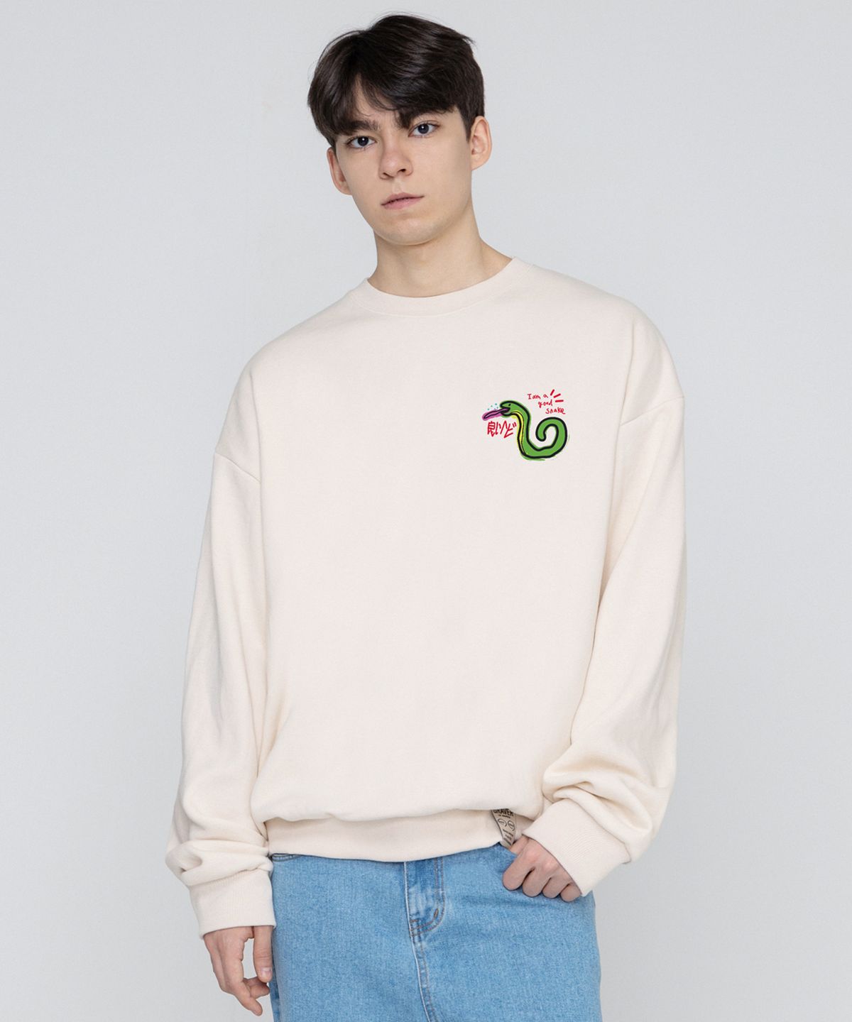 그레이버(GRAVER) [UNISEX]GOOD SNAKE 맨투맨_크림