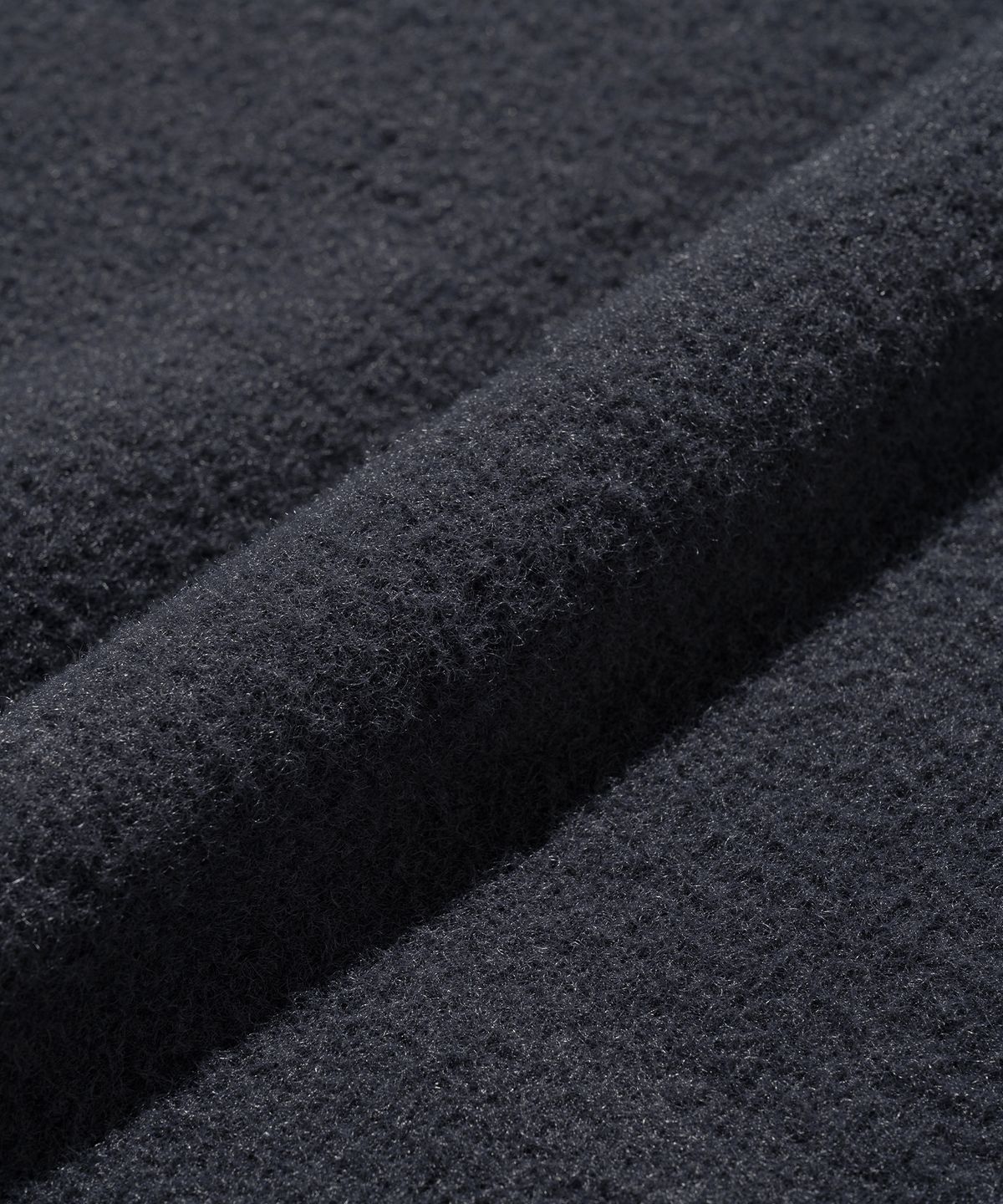 니티드(KNITTED) 슬리브 케이블 투톤 니트 GREY/BLACK