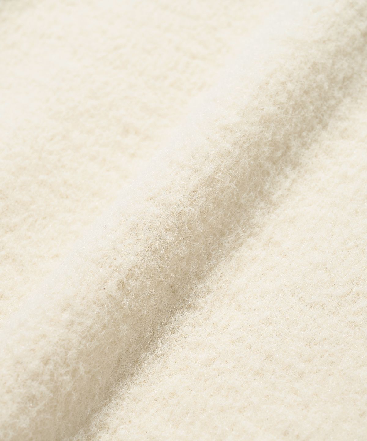 니티드(KNITTED) 슬리브 케이블 투톤 니트 IVORY/BEIGE