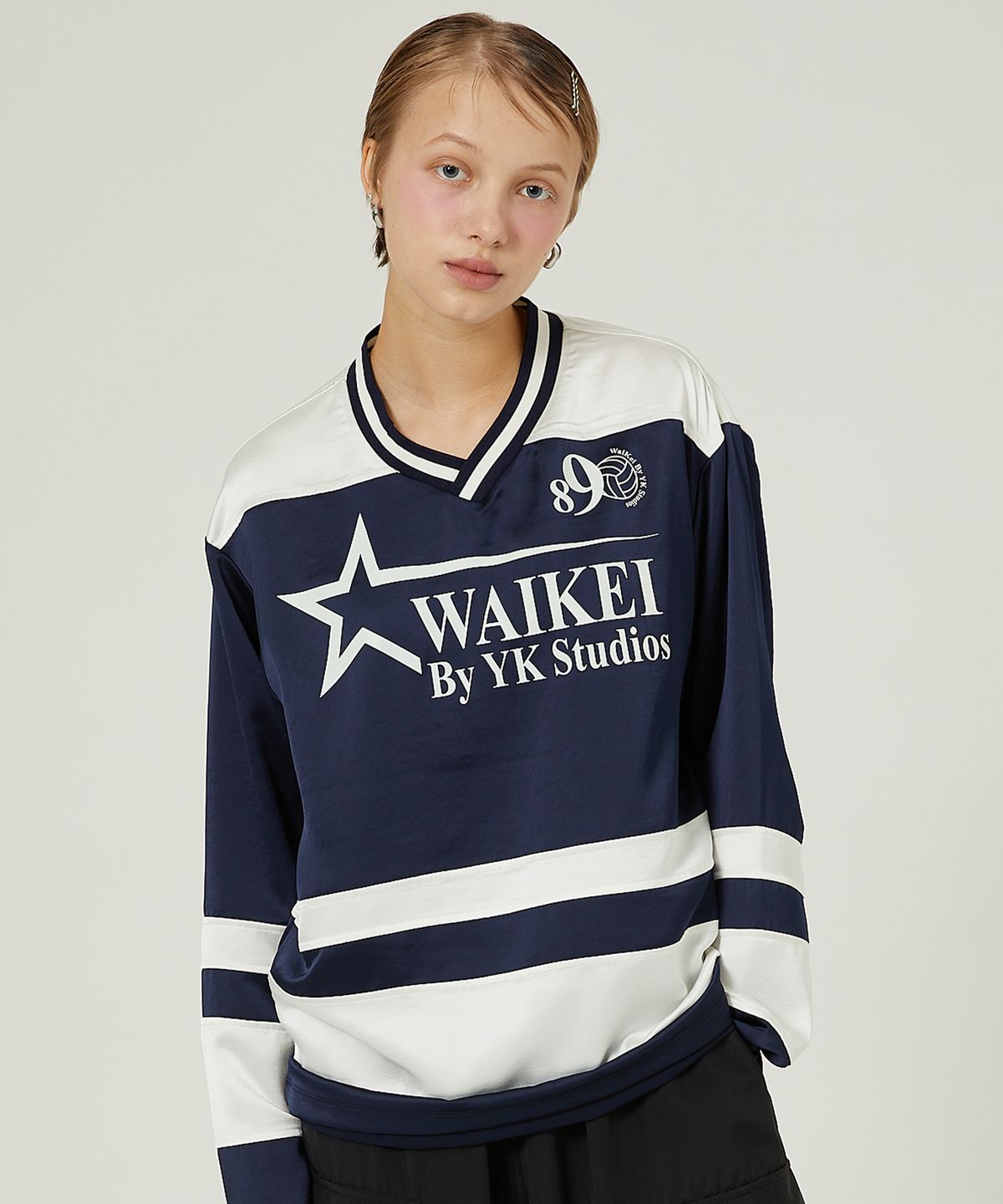 와이케이(WAIKEI) 스포츠 V넥 롱슬리브 티셔츠 네이비