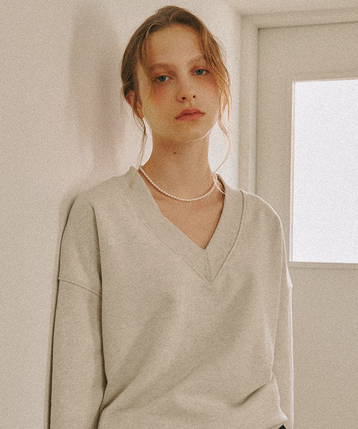 론론(RONRON) V NECK OVER FIT SWEATSHIRT OATMEAL