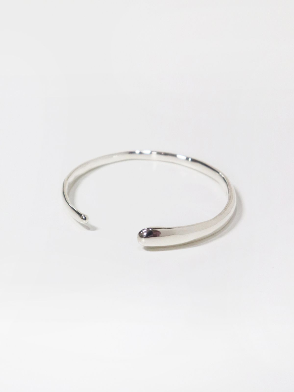 빈움(VINOOM) classic stem bracelet