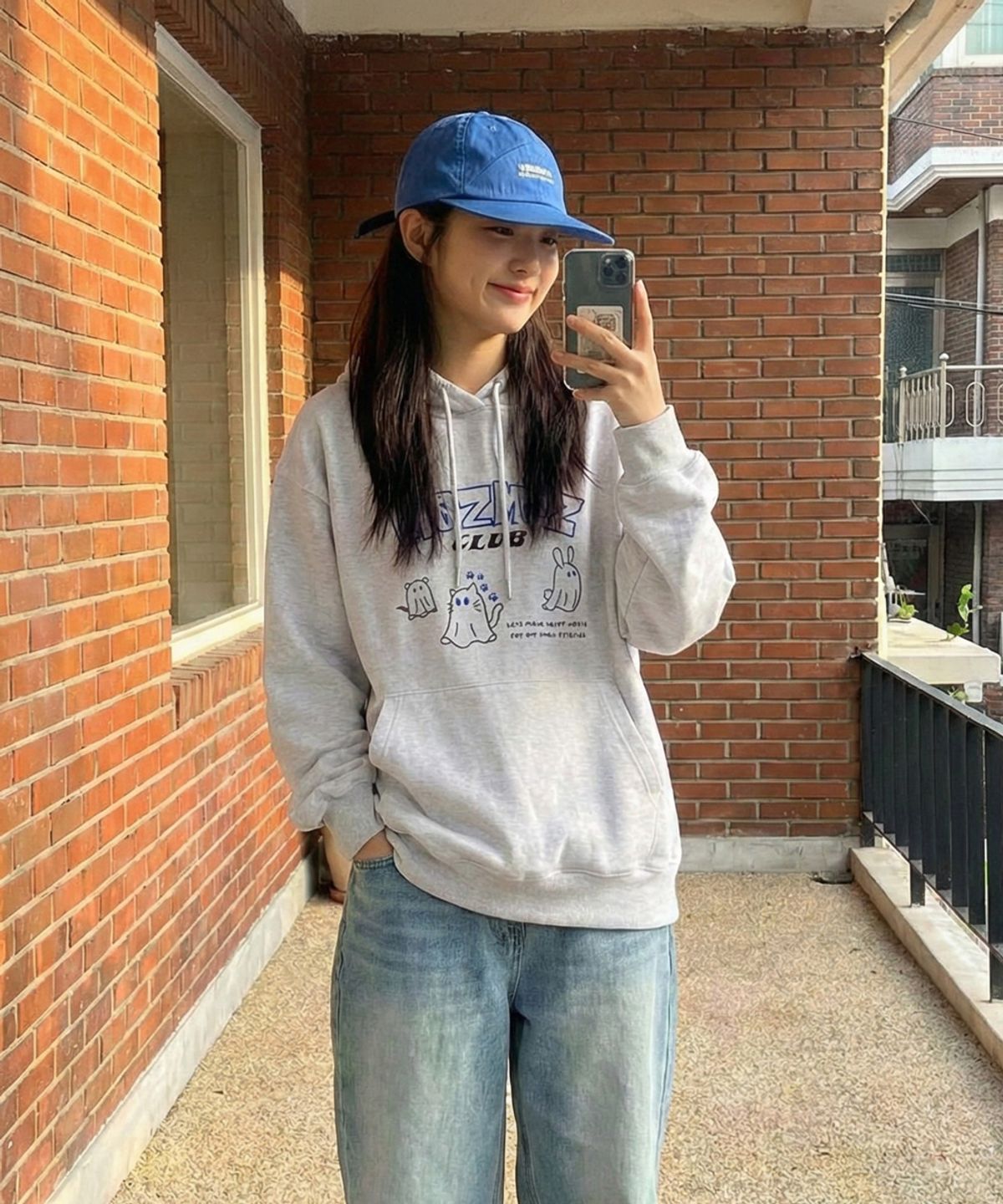 모즈모즈(MOZMOZ) 스몰프렌즈 오버핏 후드 백메란지