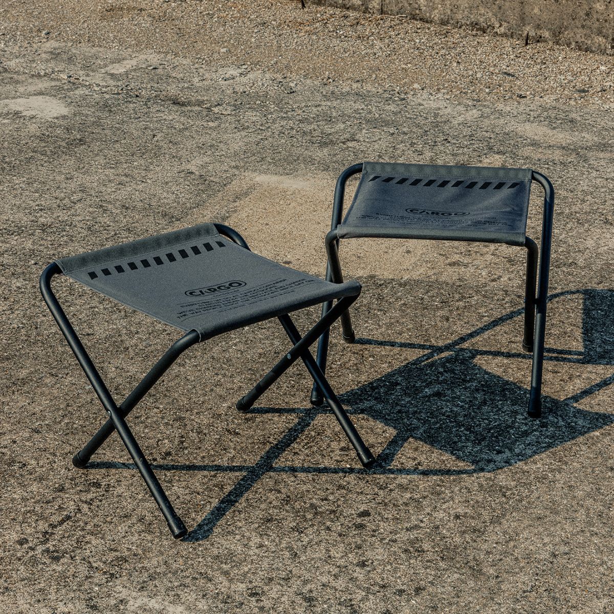 카고 컨테이너(CARGO CONTAINER) 코지 폴딩체어 M 2ea + 와이드 BBQ 체어 2ea(카키,베이지,블랙,그레이)