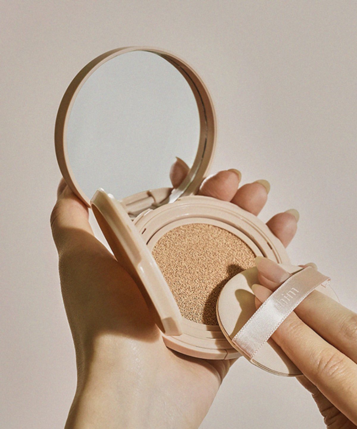 띰뷰티(THIM BEAUTY) 띰 루미너스 스킨 쿠션 [구성: 본품 15g(내장퍼프 1매)+리필 15g(내장 퍼프 1매)] (3Colors)