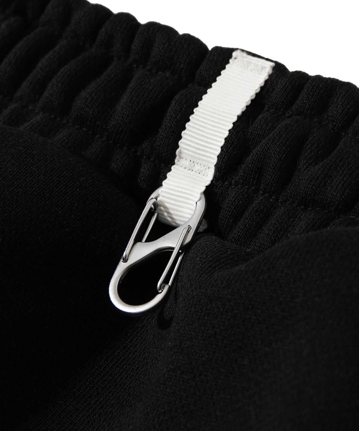 다이아몬드 레이라(DIAMOND LAYLA) SVRL Club Wide String Sweat Pants P15 - Black
