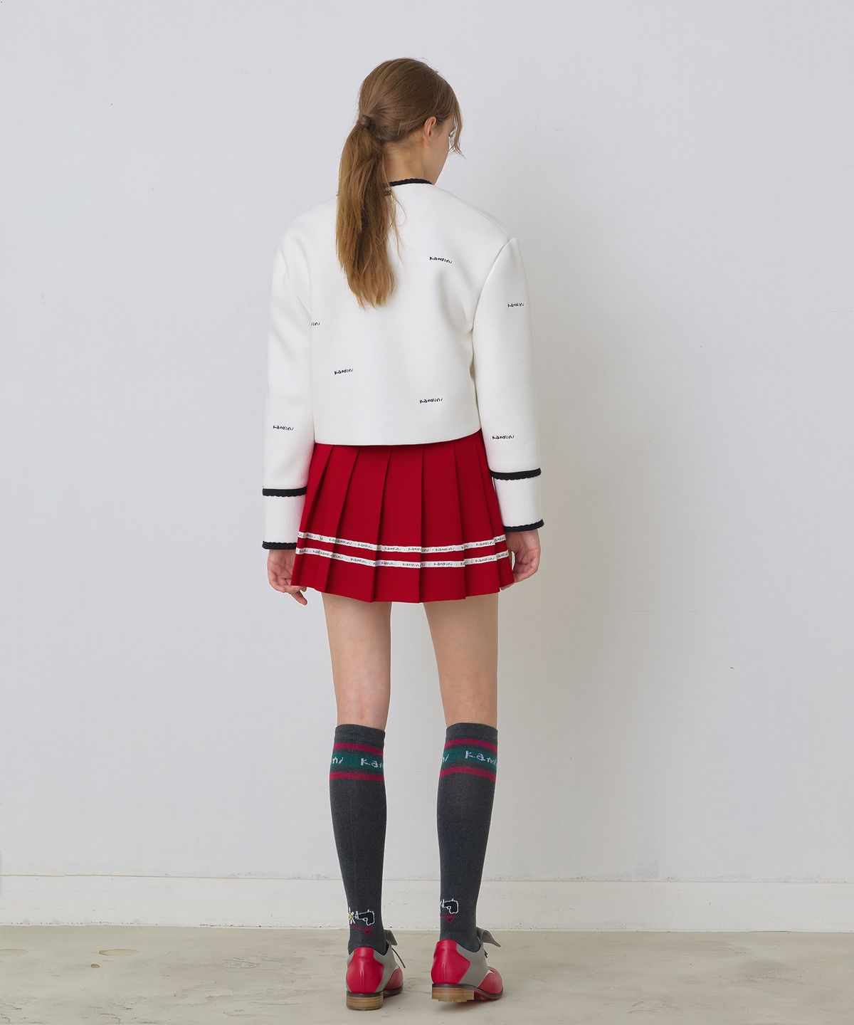 칸디니(KANDINI) 아이보리 스트레치 노카라 자켓