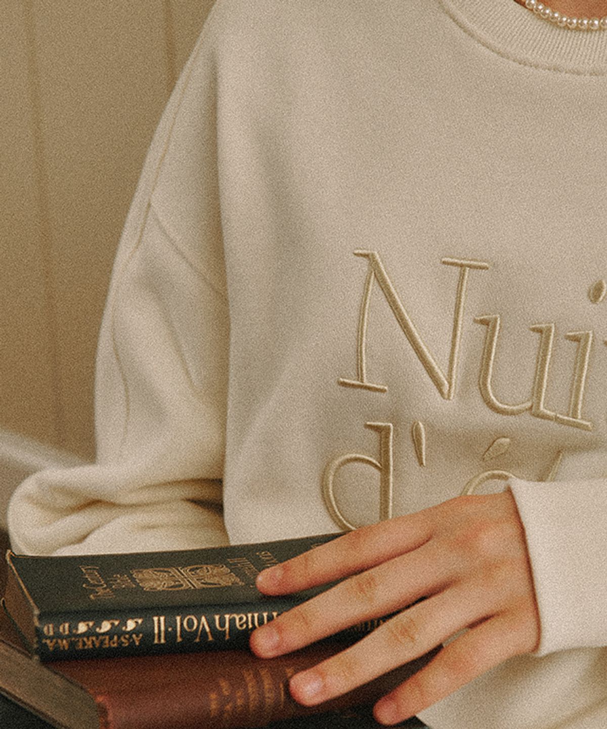 론론(RONRON) NUIT D ETE SWEATSHIRT CREAM