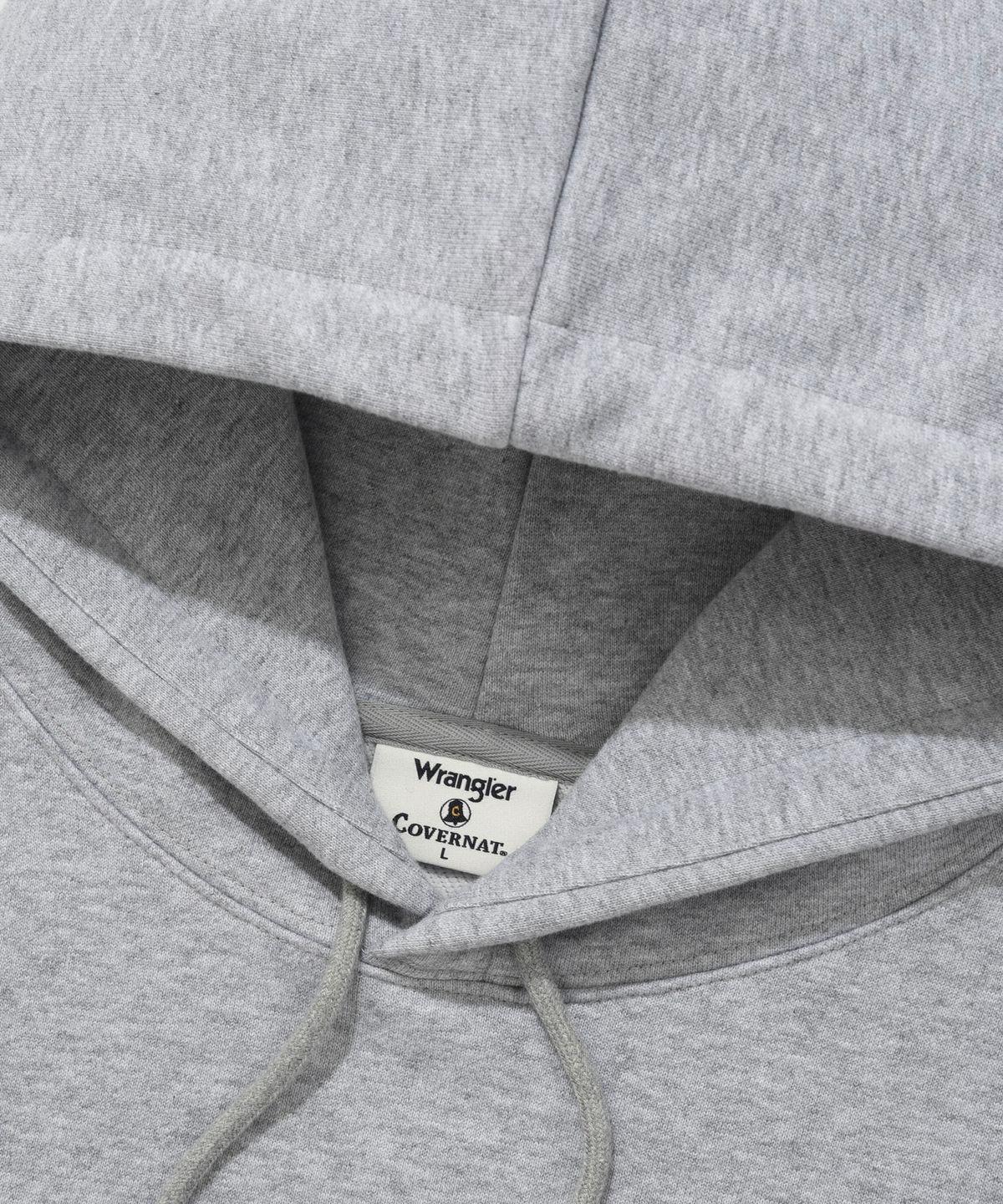 커버낫(COVERNAT) [COVERNAT X WRANGLER] 콜라보 아트웍 절개 배색 후디 레드