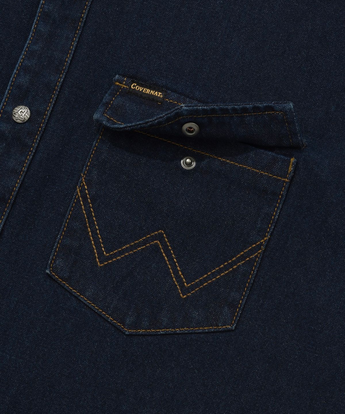 커버낫(COVERNAT) [COVERNAT X WRANGLER] 카라 스터드 데님 셔츠 인디고 로우