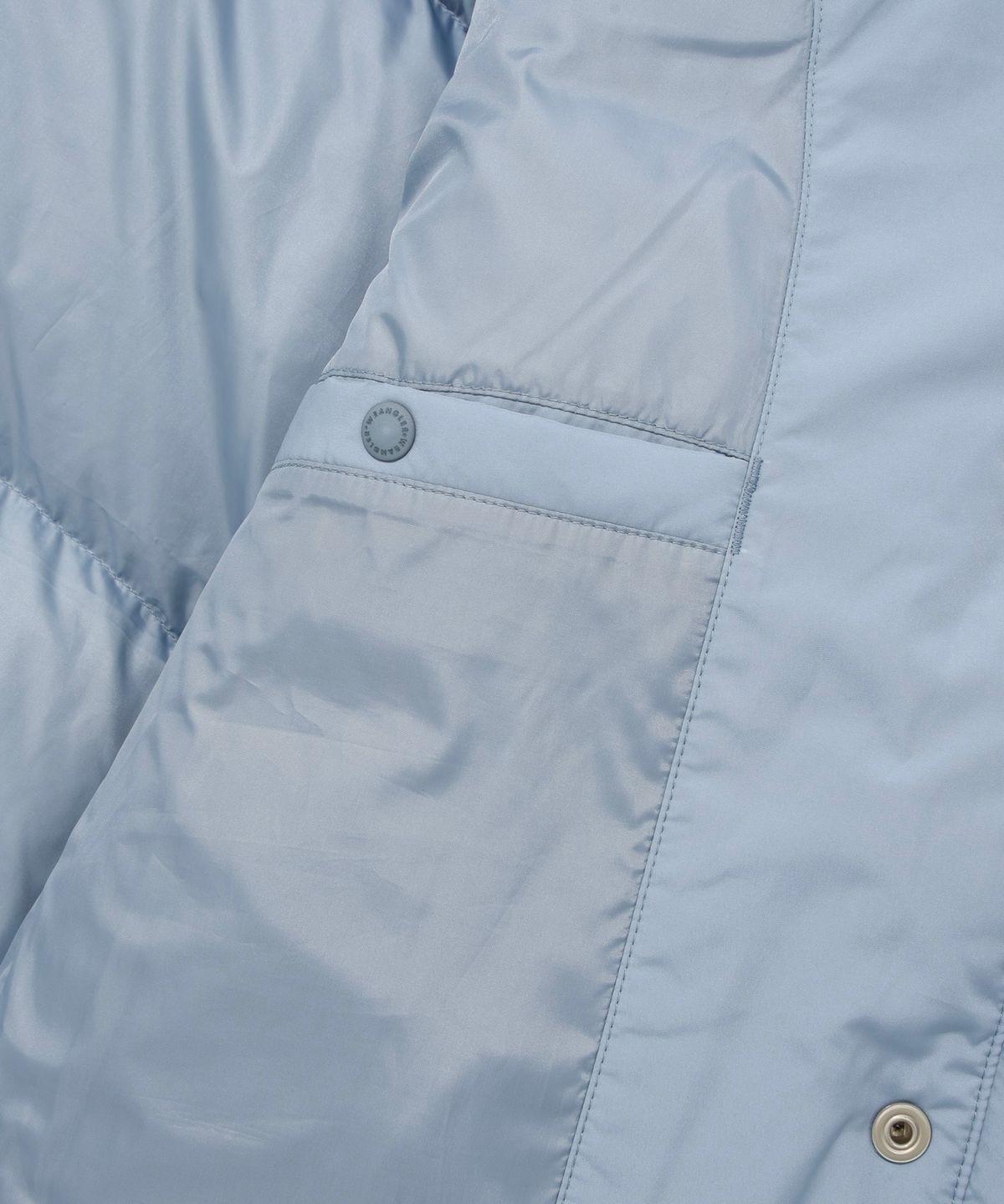 커버낫(COVERNAT) [COVERNAT X WRANGLER] 하이넥 콜라보 아트웍 덕 다운 스카이 블루