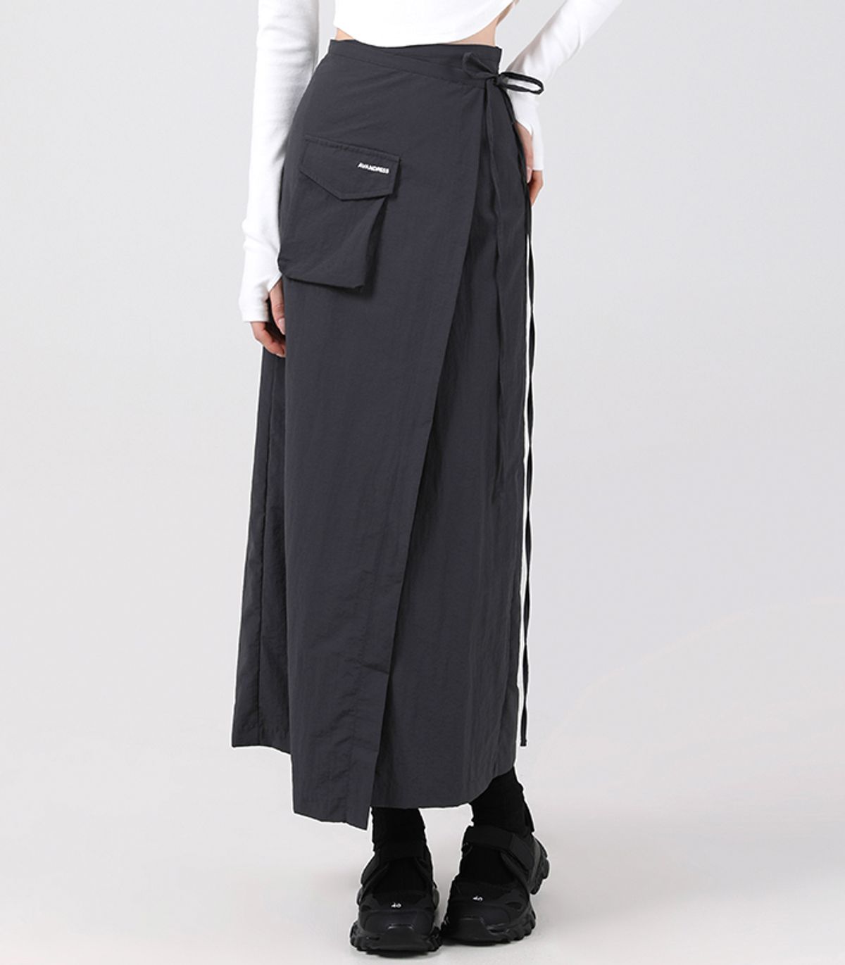 어반드레스(AVANDRESS) Greta Pocket Wrap Skirt KHAKI