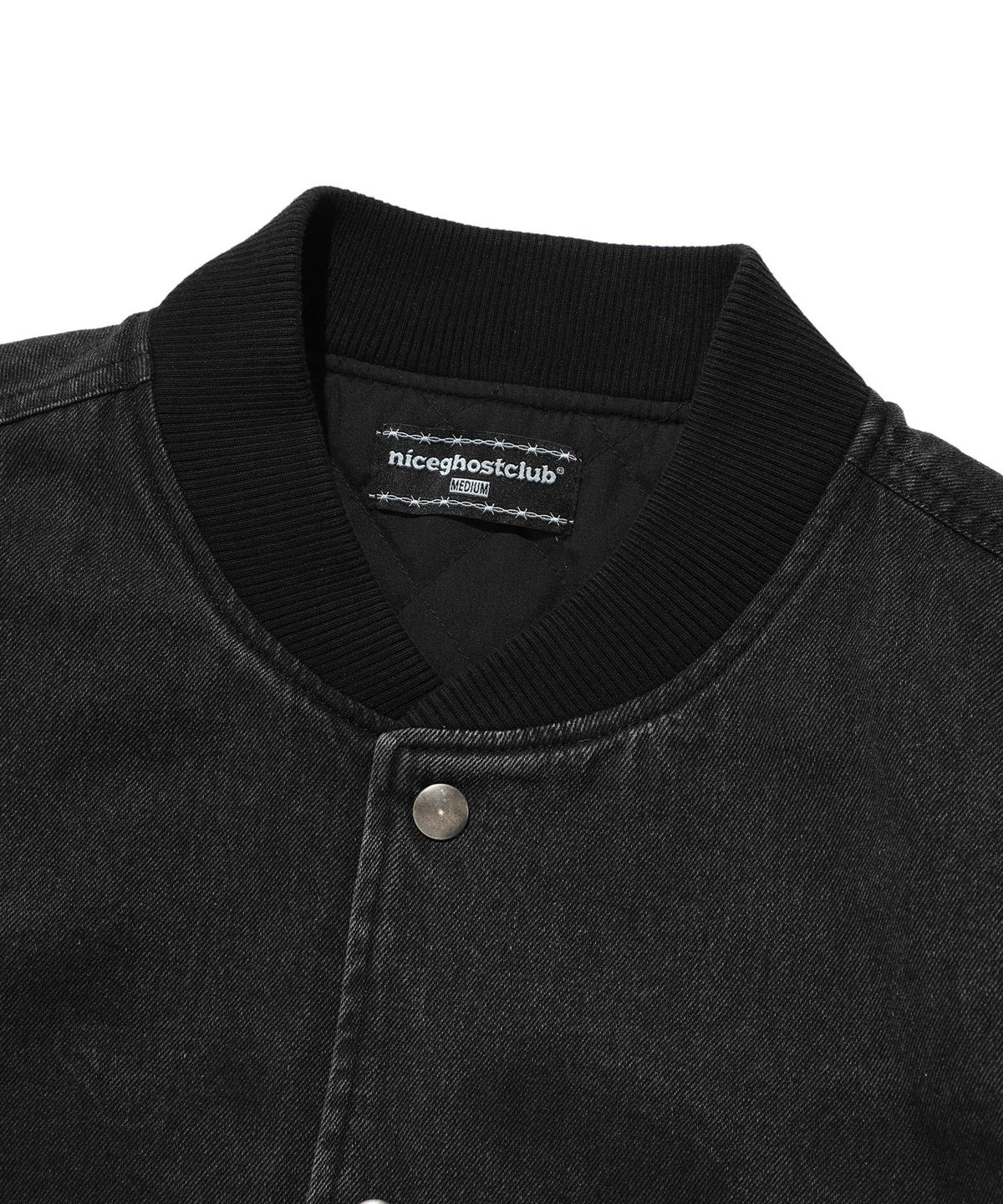 나이스고스트클럽(NICEGHOSTCLUB) WASHED EMBLEM DENIM VARSITY JACKET_BLACK(NG2DFUD110A)