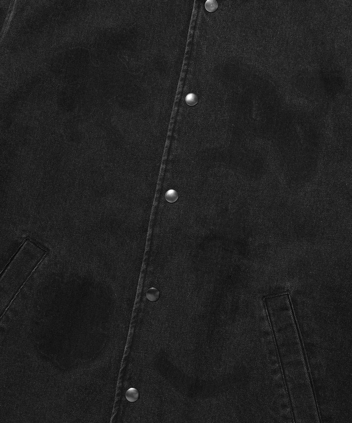 나이스고스트클럽(NICEGHOSTCLUB) WASHED EMBLEM DENIM VARSITY JACKET_BLACK(NG2DFUD110A)