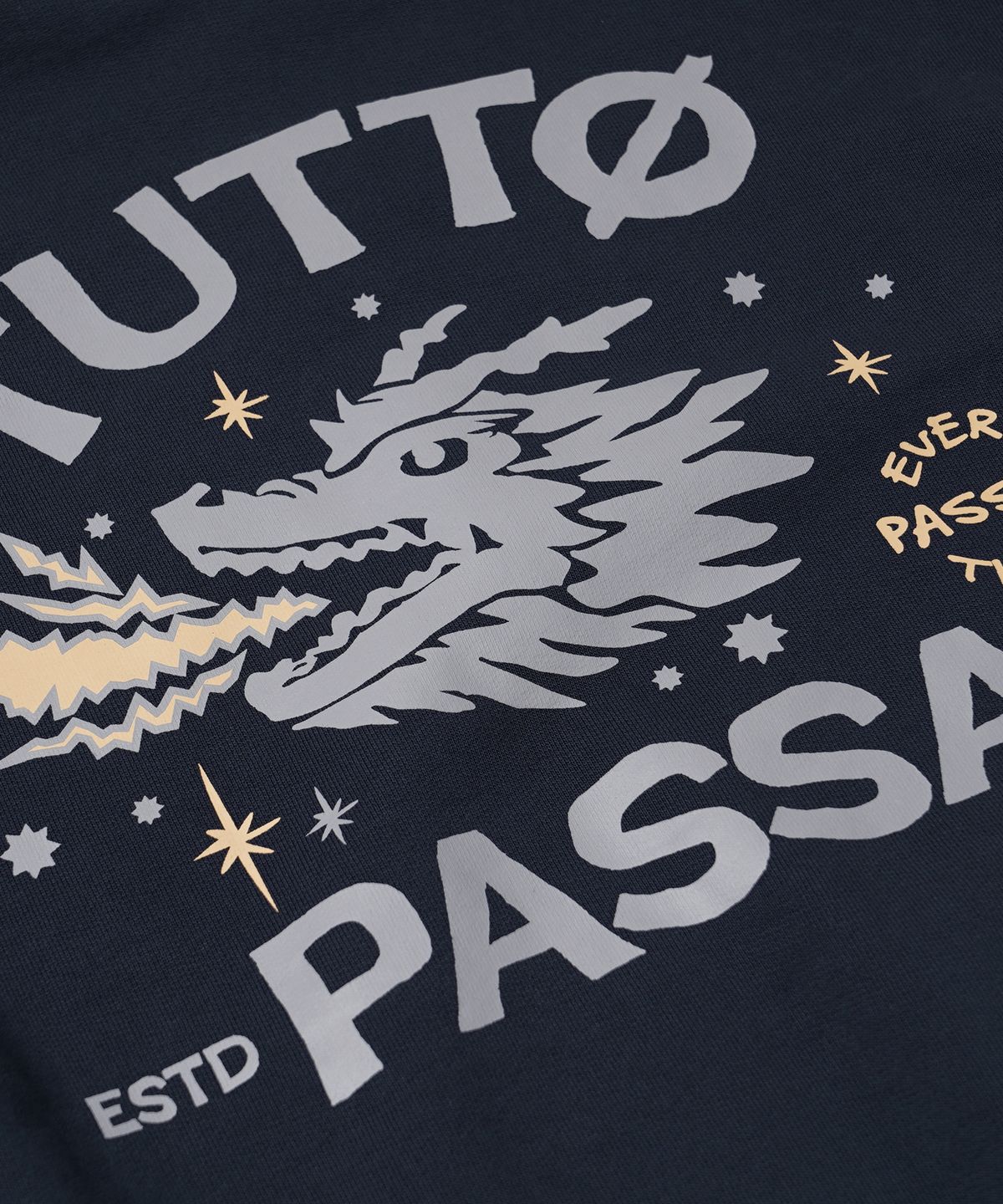 프리즘웍스(FRIZMWORKS) TUTTO PASSA SWEATSHIRT _ NAVY