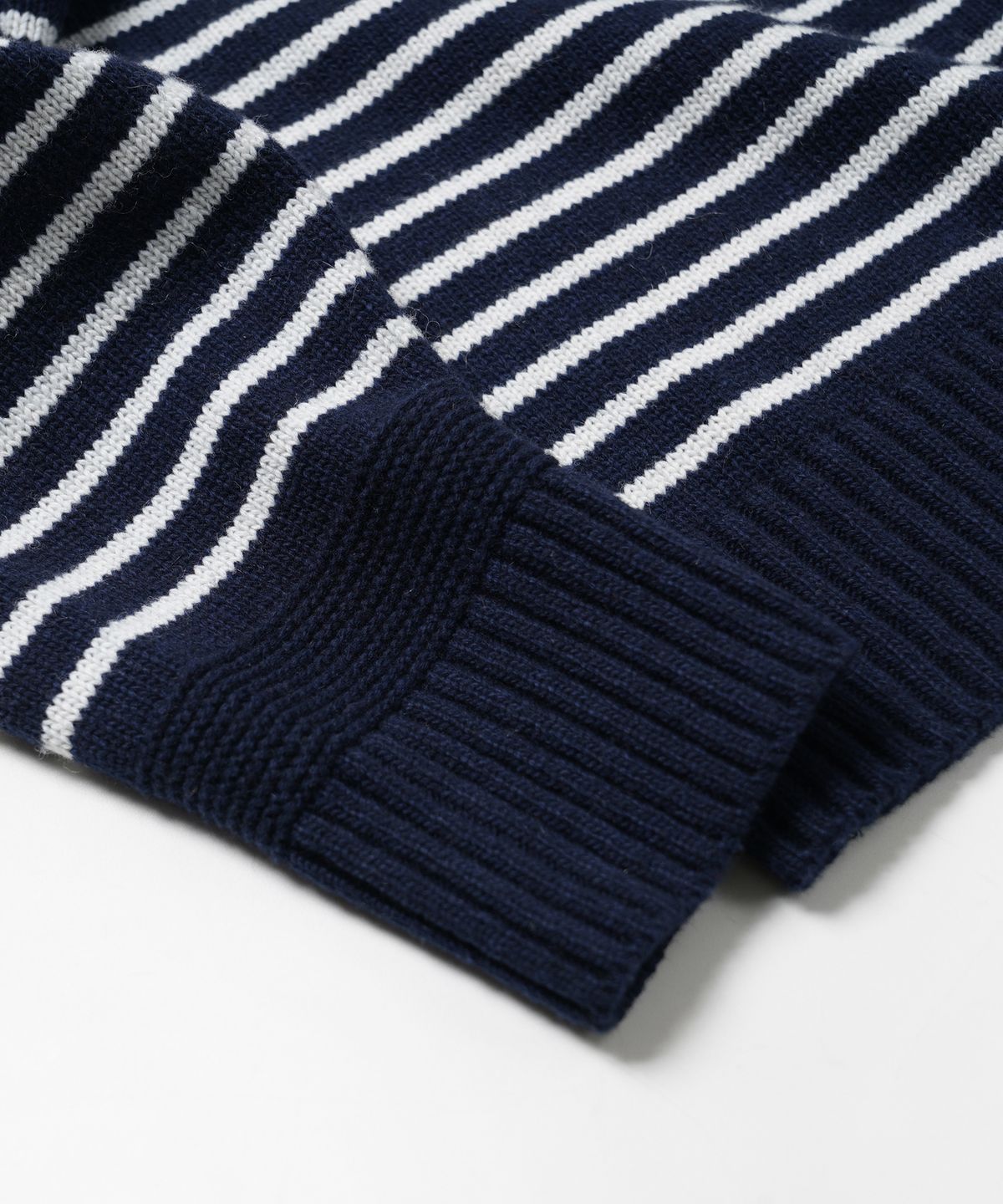 프리즘웍스(FRIZMWORKS) WOOL STRIPE RELAX KNIT _ NAVY
