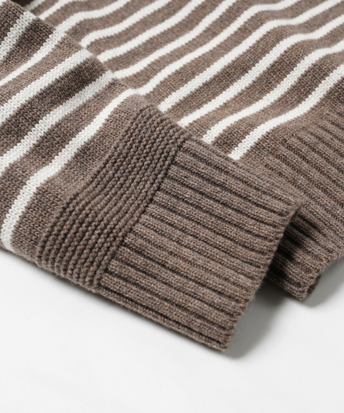 프리즘웍스(FRIZMWORKS) WOOL STRIPE RELAX KNIT _ BEIGE
