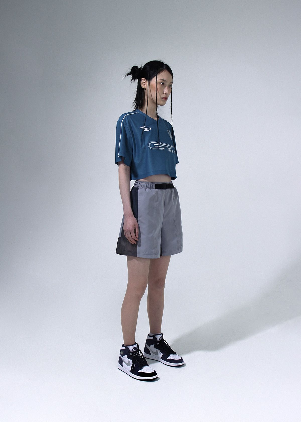 세니크(SENIK) Sporty Buckle Shorts - Grey