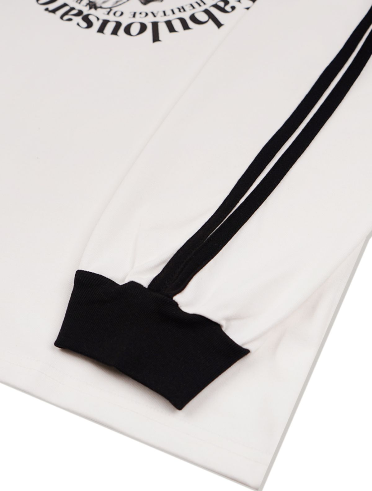 라 메종 스튜디오(LA MAISON STUDIO) UNISEX 르리스 라글란 라인배색 롱 슬리브 화이트블랙(FCD3TS801M)