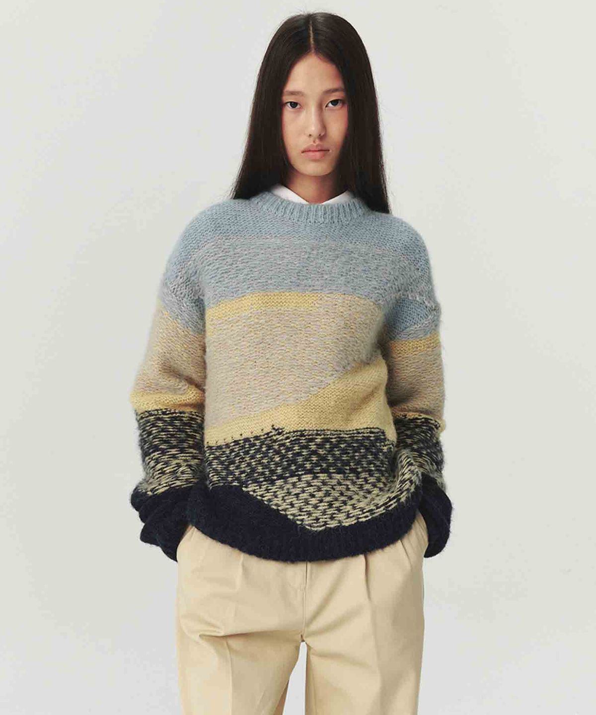 르바(LEVAR) Intarsia Jacquard Round Knit - Mix Navy
