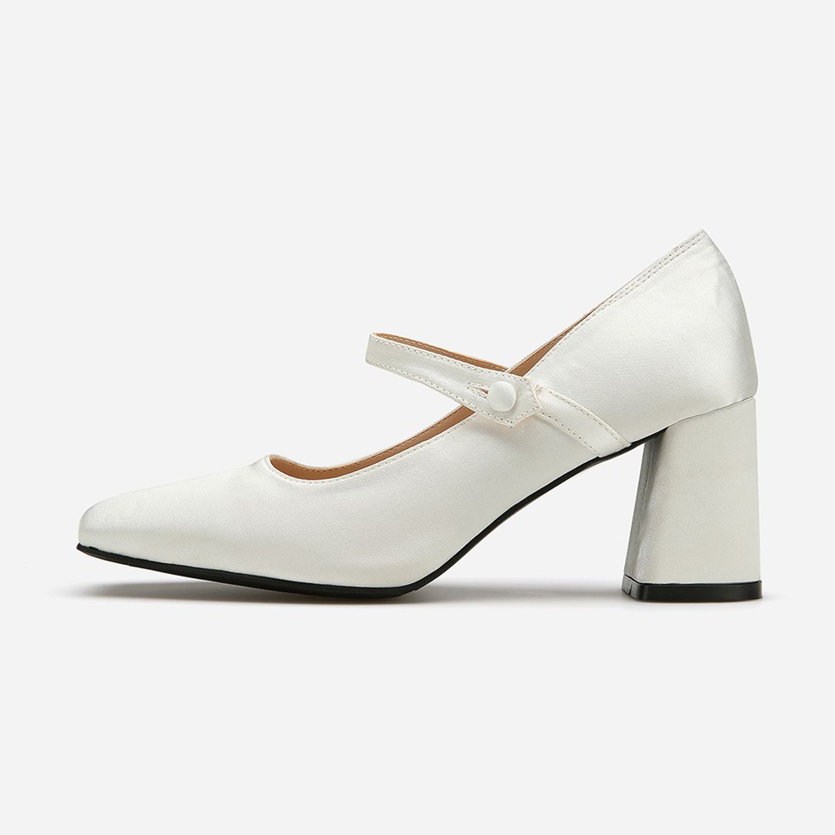 솔트앤초콜릿(SALT AND CHOCOLATE) 스퀘어 토 메리제인 새틴 펌프스 412331002 (7cm/3colors)