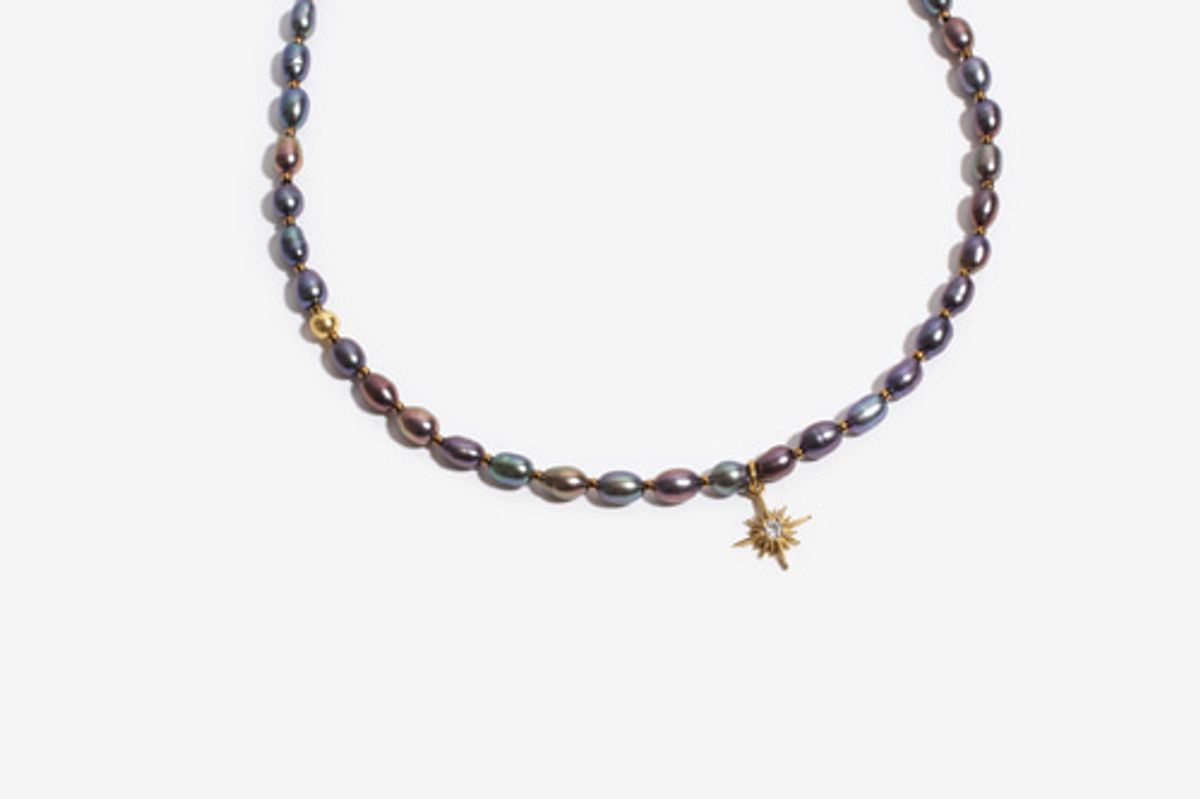 모드곤(MODGONE) 골드톤 별장식 블루그레이 담수진주목걸이StarPendant Bluegray pearl necklace