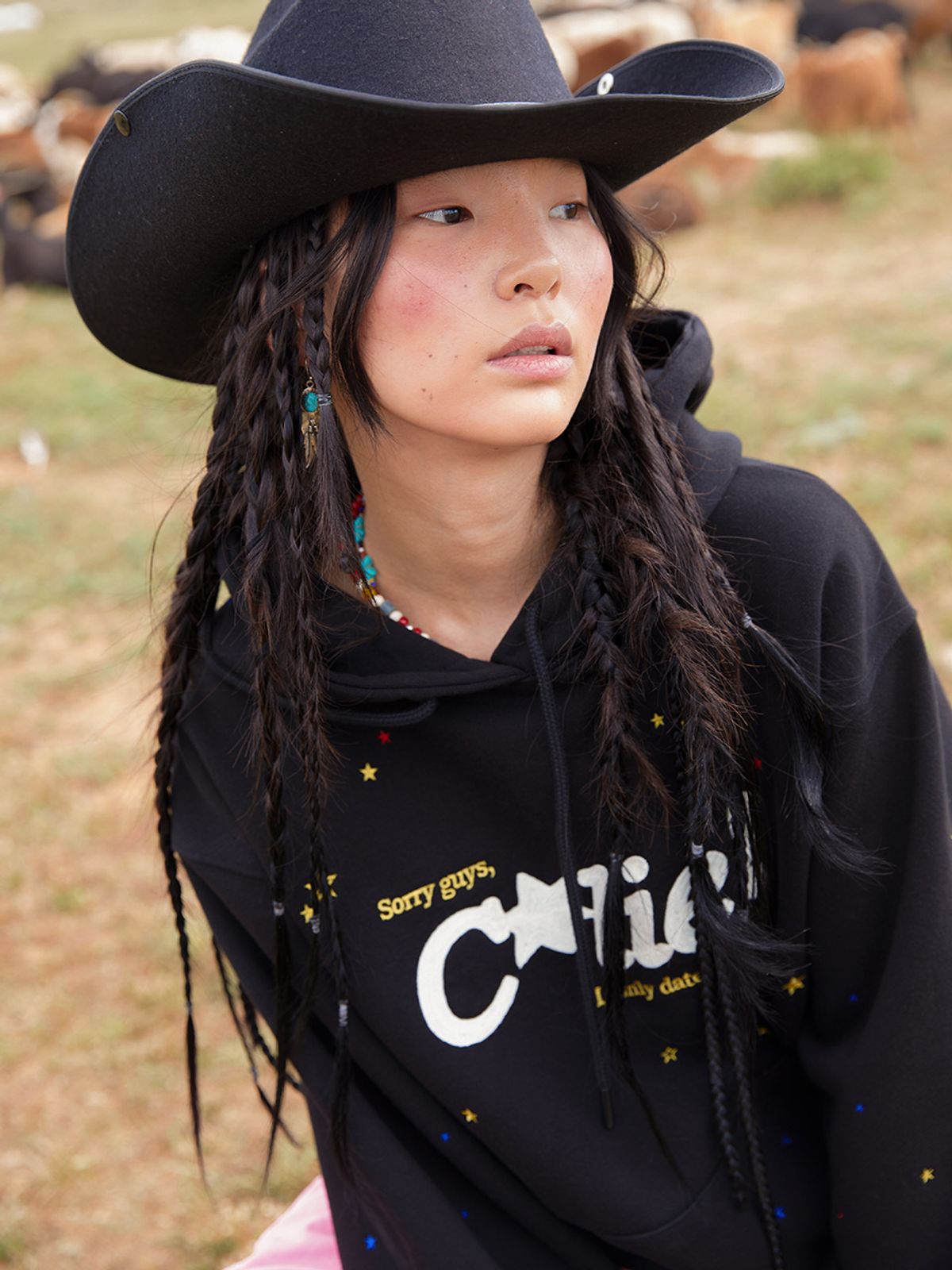 에즈이프 캘리(ASIF CALIE) STAR CALIE HOODIE BLACK