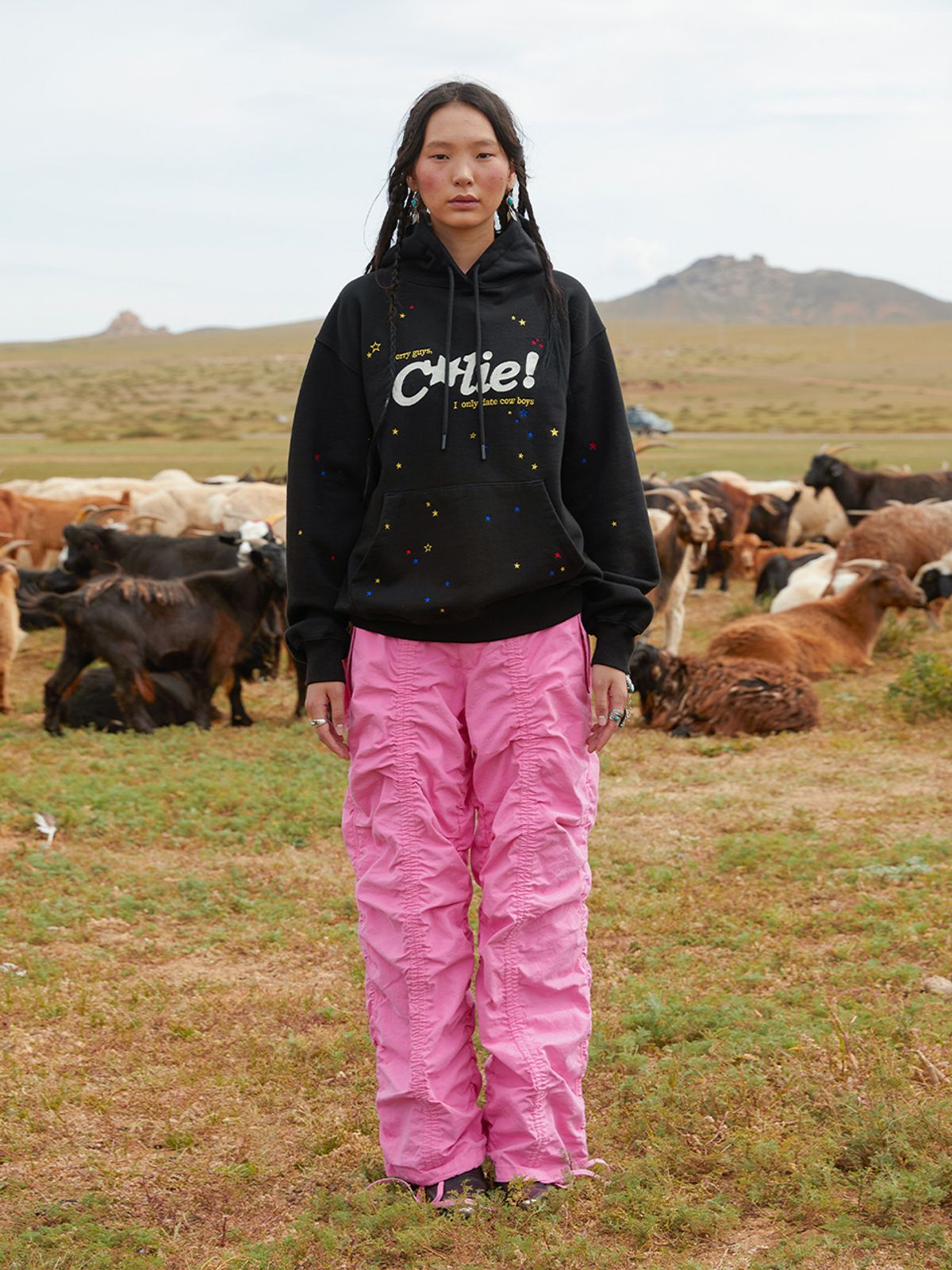 에즈이프 캘리(ASIF CALIE) STAR CALIE HOODIE BLACK