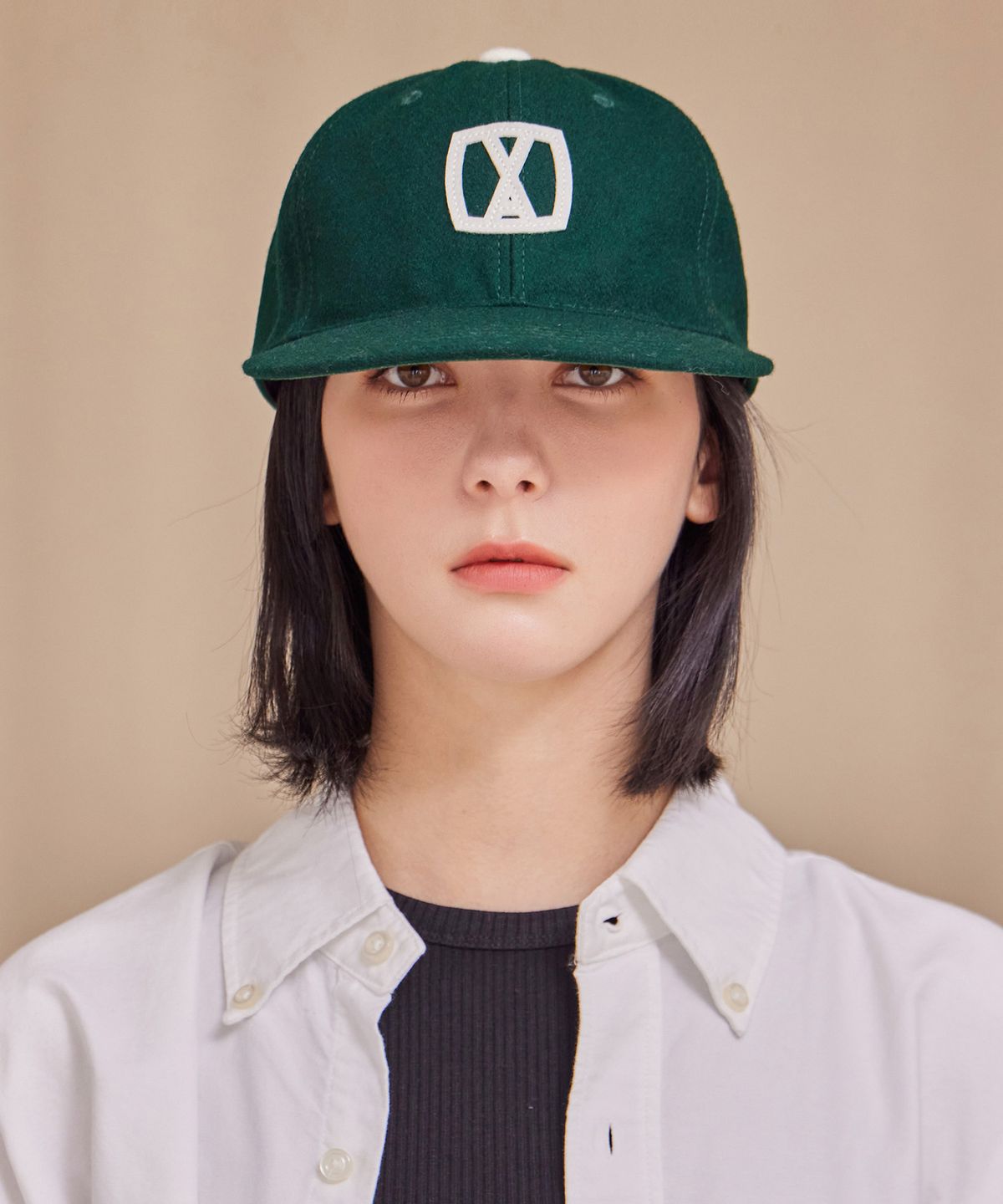 바잘(VARZAR) VA 스퀘어 아플리케 울 베이스볼 캡 딥그린