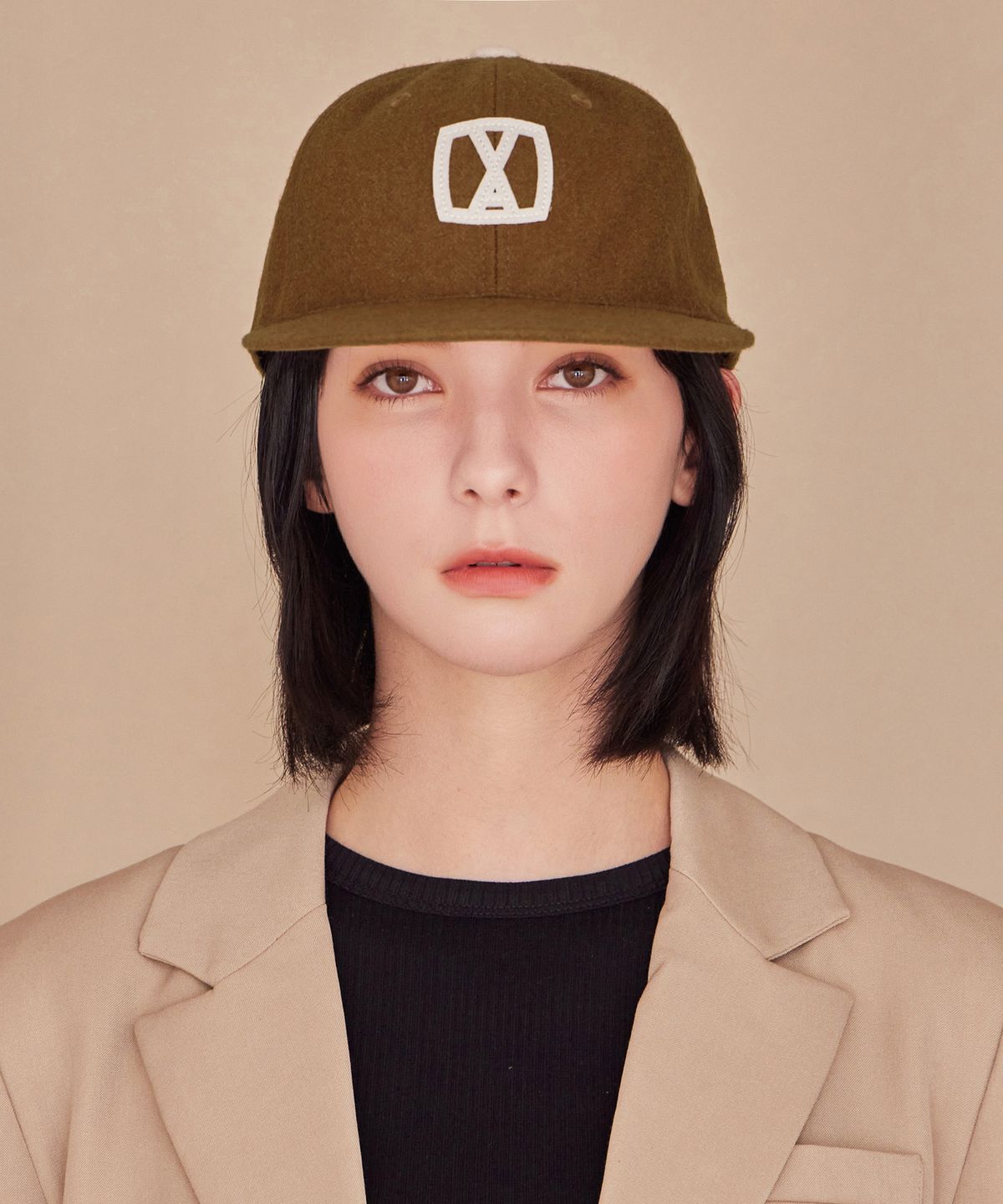 바잘(VARZAR) VA 스퀘어 아플리케 울 베이스볼 캡 브라운