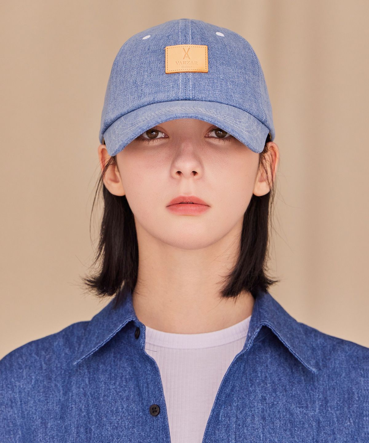 바잘(VARZAR) VA 스퀘어 데님 라벨 볼캡 연청