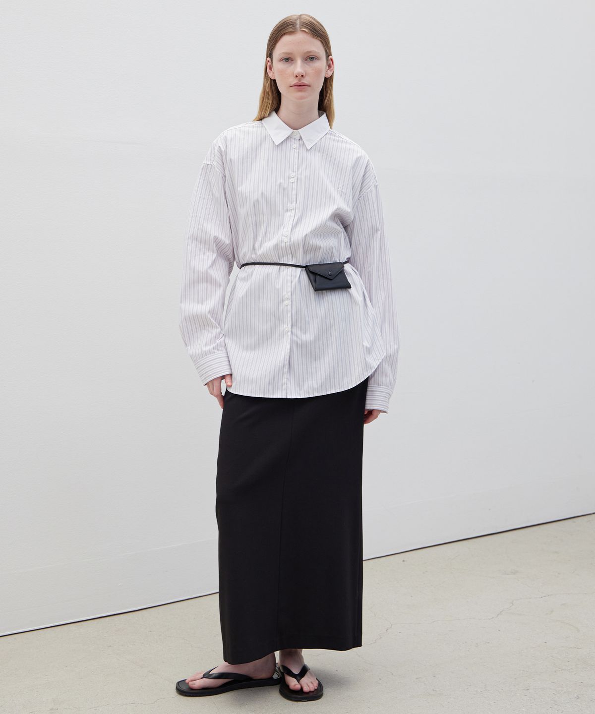 르바(LEVAR) Straight Maxi Skirt - Black