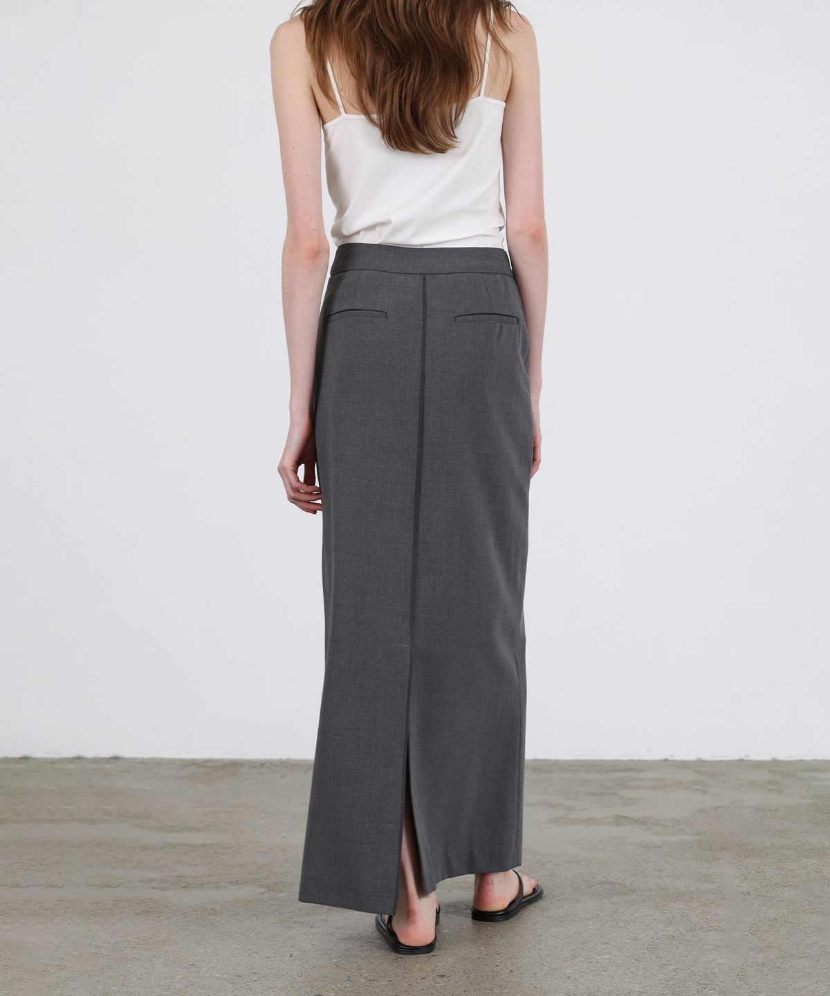 르바(LEVAR) Straight Maxi Skirt - Charcoal