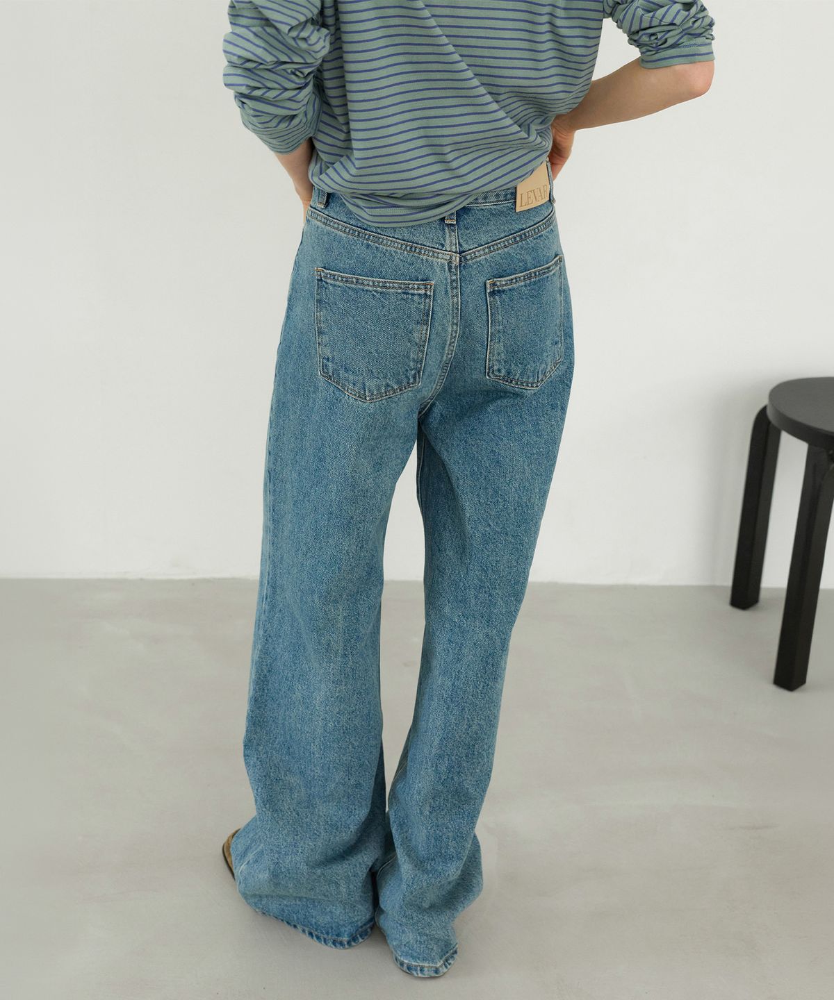 르바(LEVAR) Relaxed Fit Denim - Blue