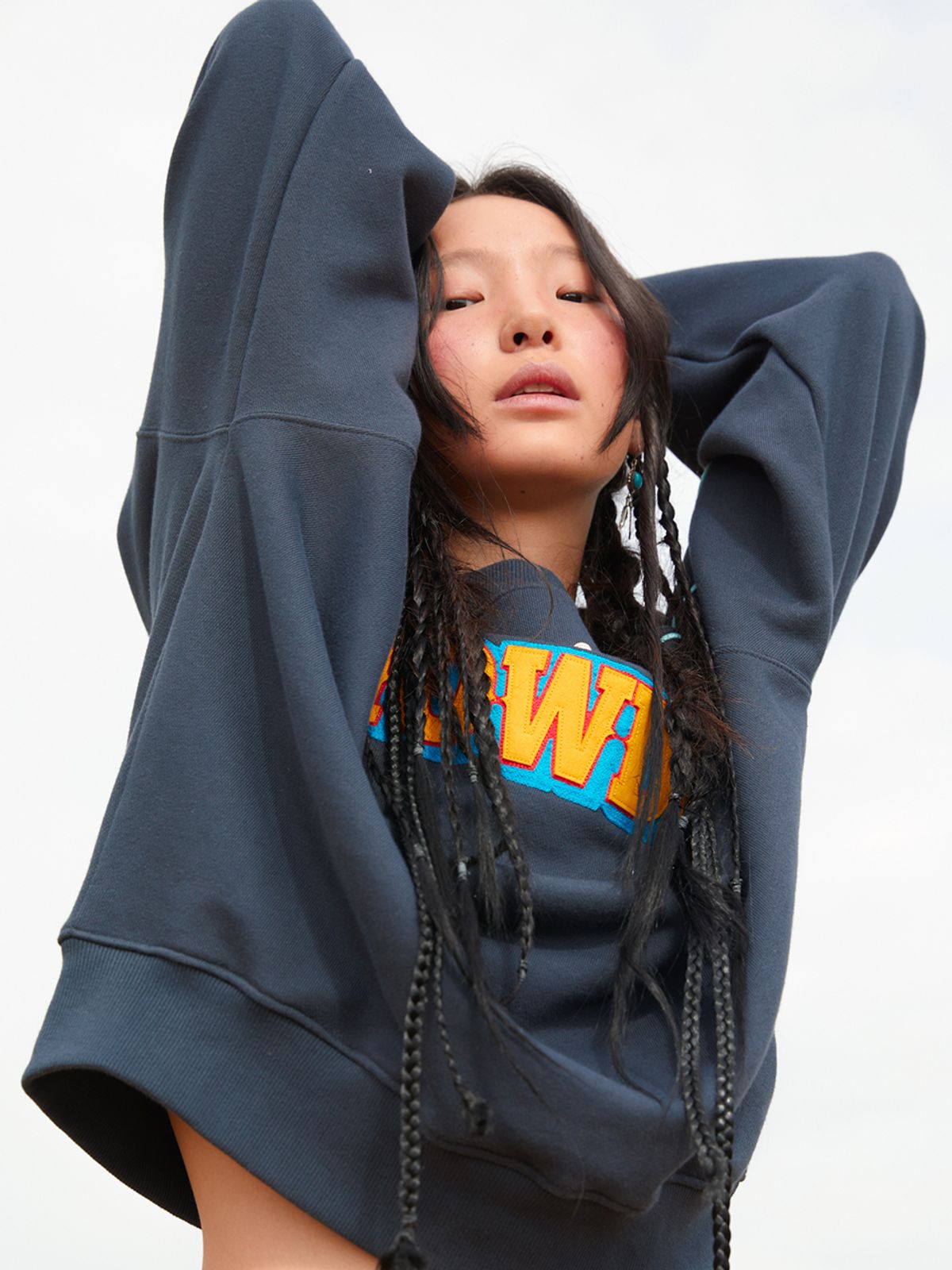 에즈이프 캘리(ASIF CALIE) HOWDY PIPING SWEATSHIRT NAVY