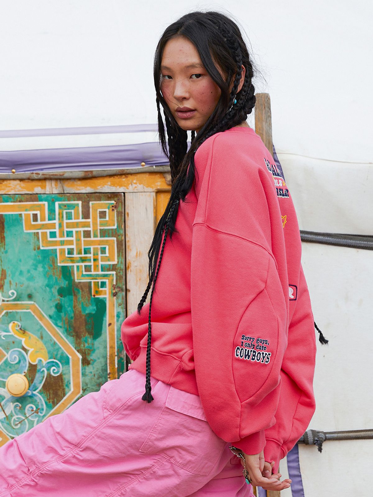 에즈이프 캘리(ASIF CALIE) WESTERN SHOW SWEATSHIRT PINK