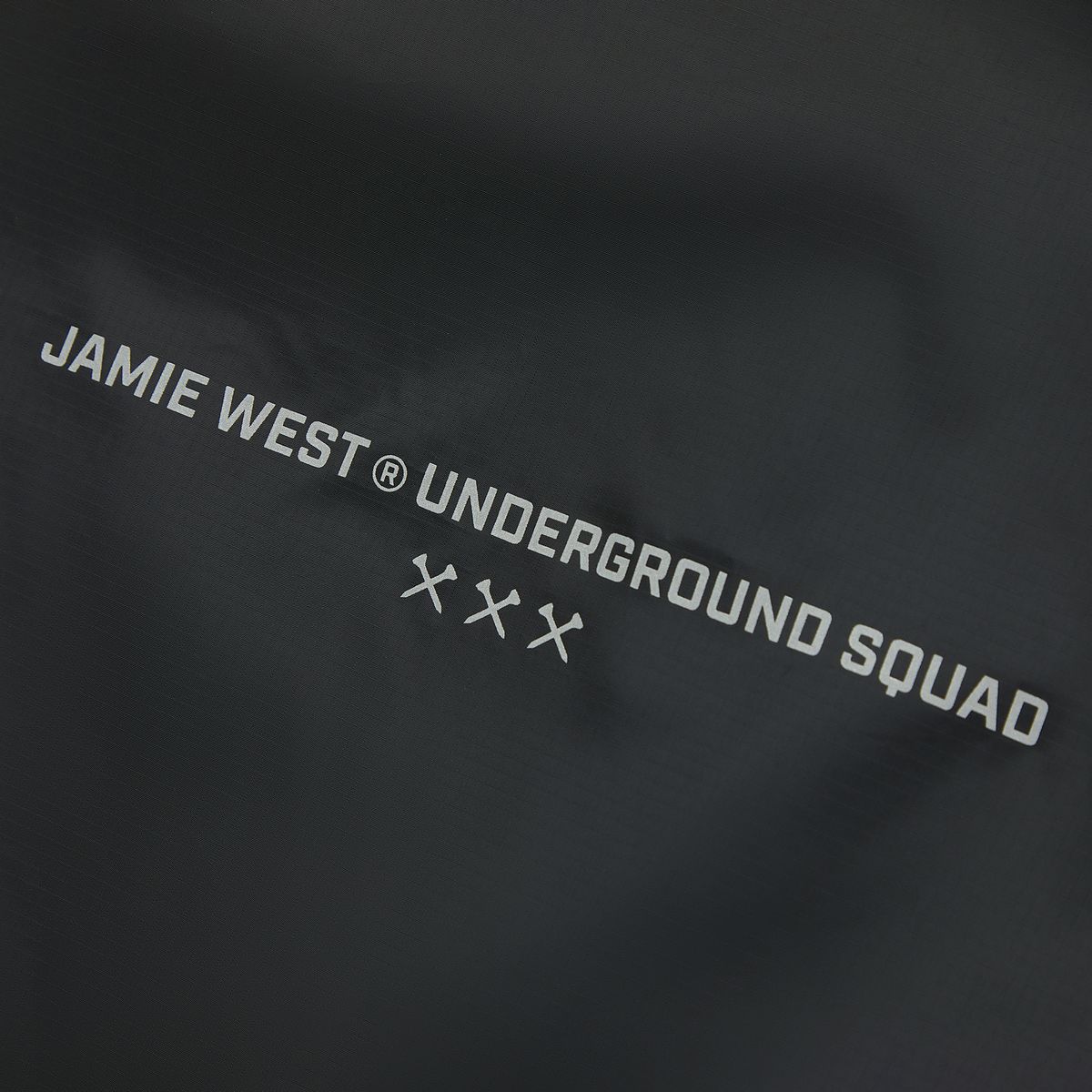 제이미웨스트(JAMIE WEST) 립스탑 리플렉티브 윈터 풀오버 (블랙)