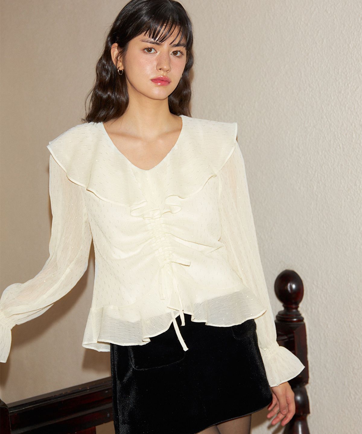 살롱 드 욘(SALON DE YOHN) String Ruffle Blouse_ 2 Colors
