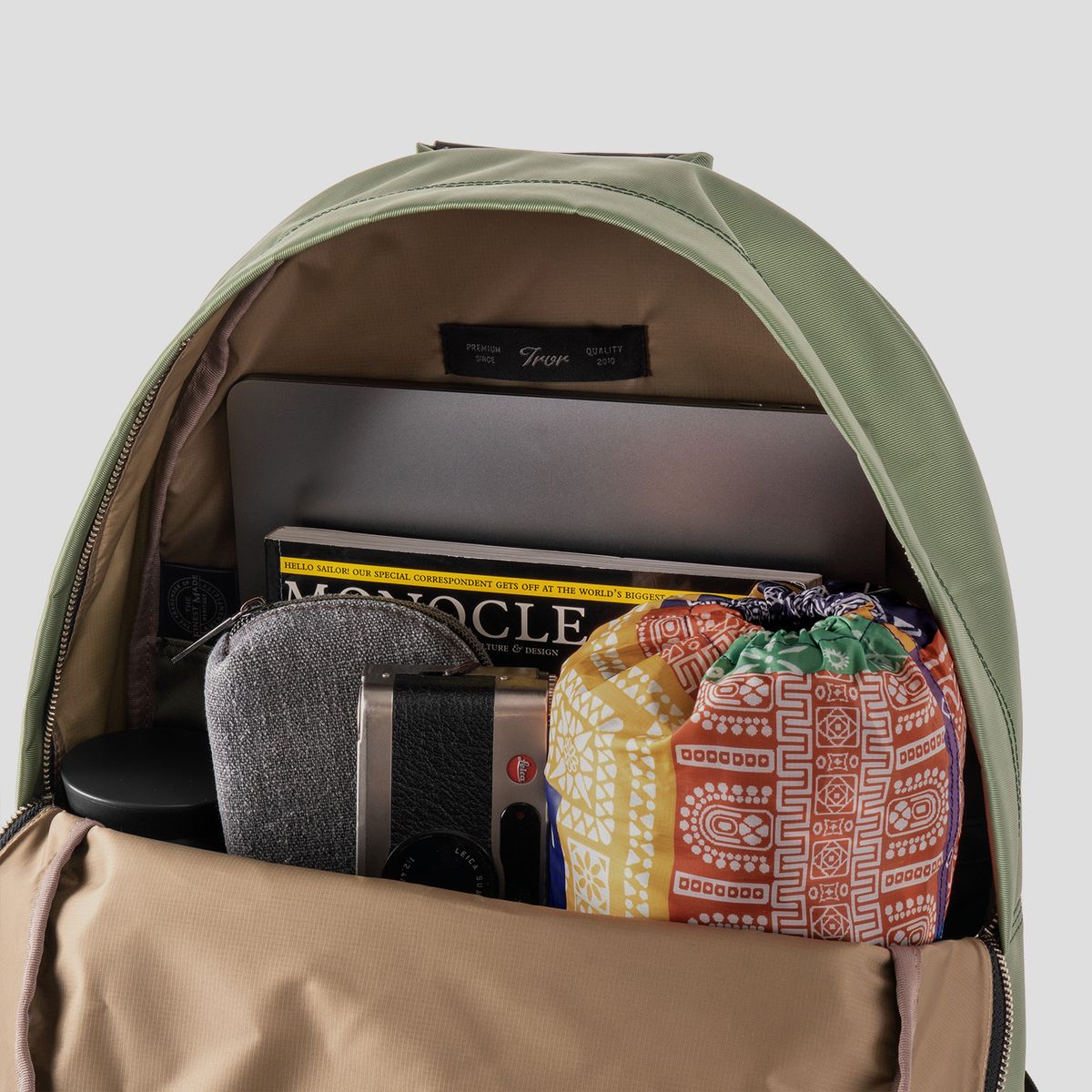 티알브이알(TRVR) Staple Daypack Olive