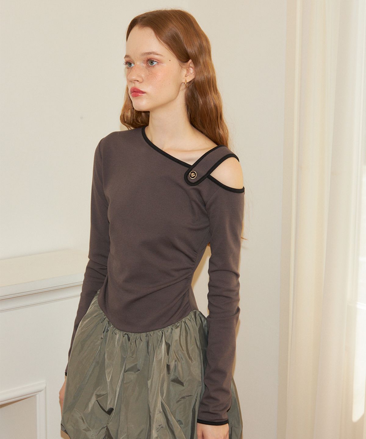 살롱 드 욘(SALON DE YOHN) Off Shoulder  Ballet Core Mini Dress_ Gray