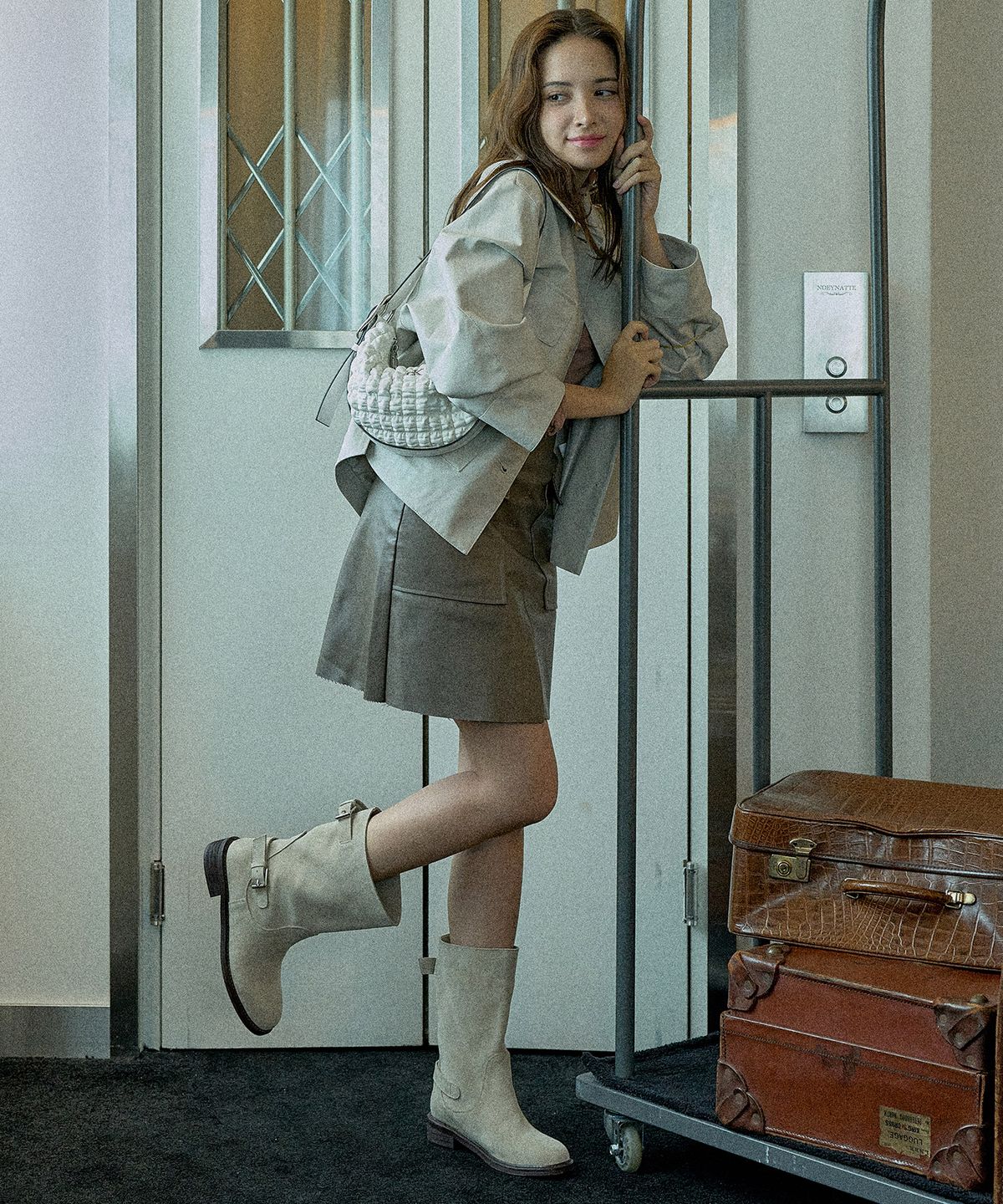 슈하이(SHOEHI) 나나 소가죽 스웨이드 투 벨트 부츠_B1342(4Colors)