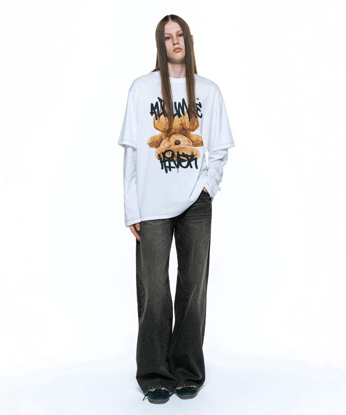 인사일런스 우먼(INSILENCE WOMEN) 로우 웨이스트 와이드 진 2 DARK GREY